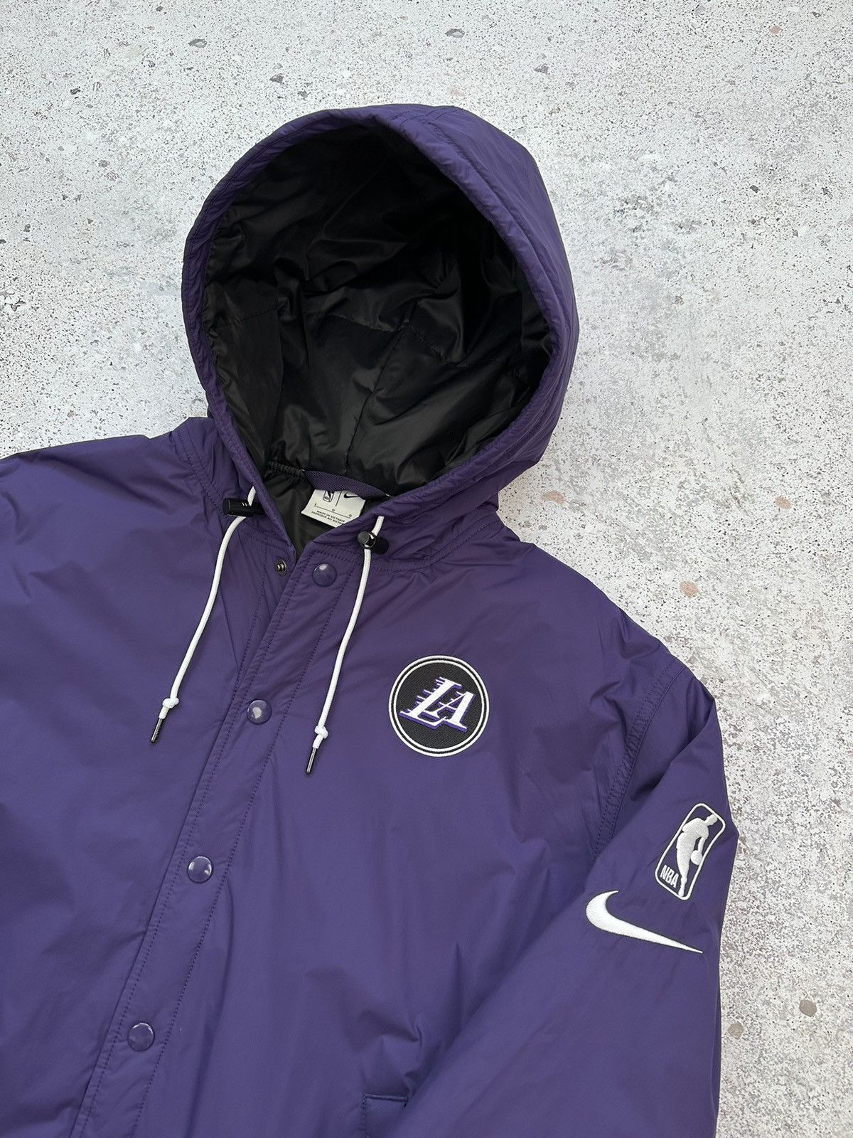 NBA × Nike NEW🔥 Nike Los Angeles Lakers LA Purple light jacket Men M Size US M / EU 48-50 / 2 - 5 Thumbnail