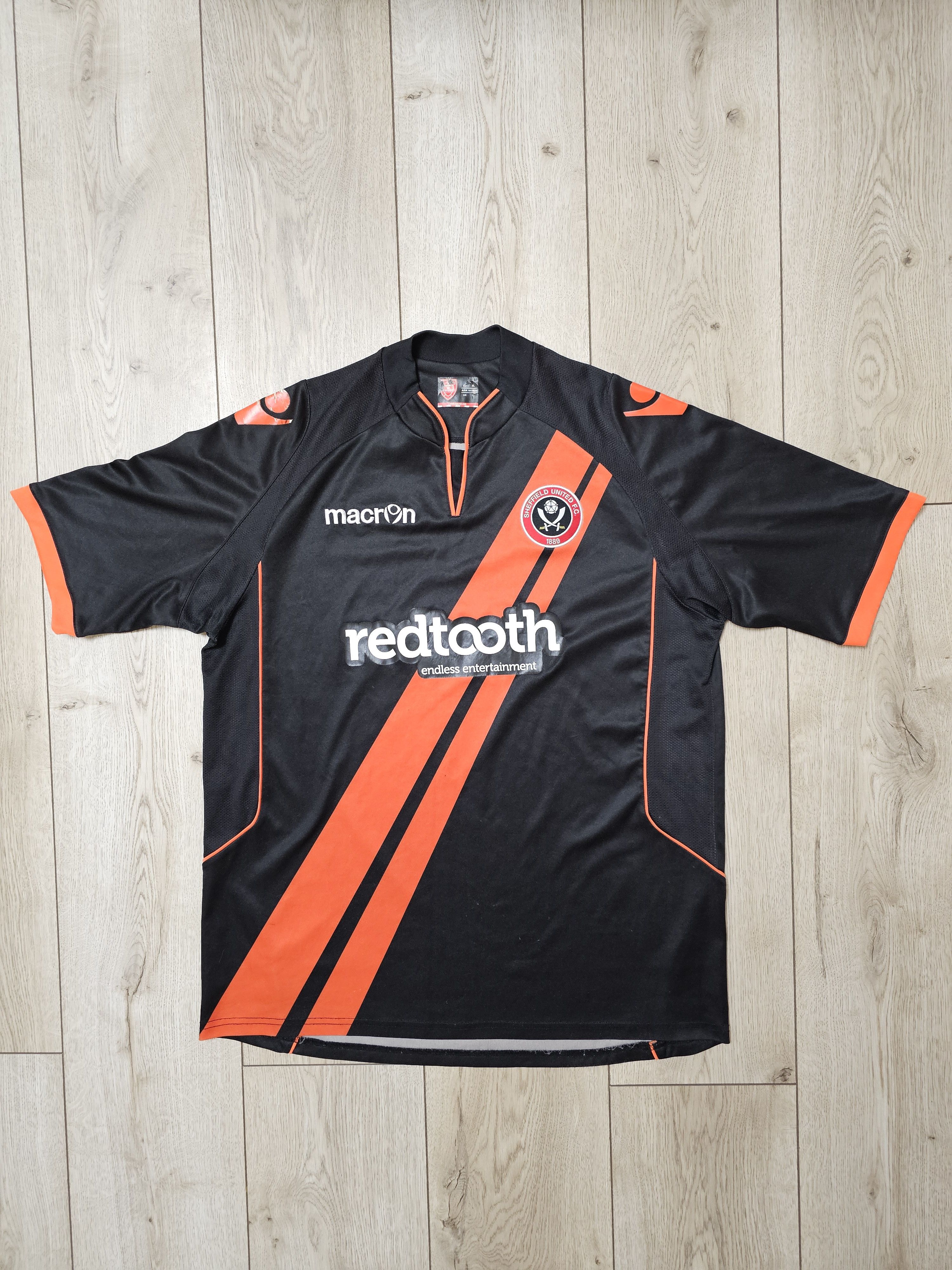 Macron SHEFFIELD UNITED 2012 2013 AWAY FOOTBALL SHIRT SOCCER JERSEY Size US L / EU 52-54 / 3 - 1 Thumbnail
