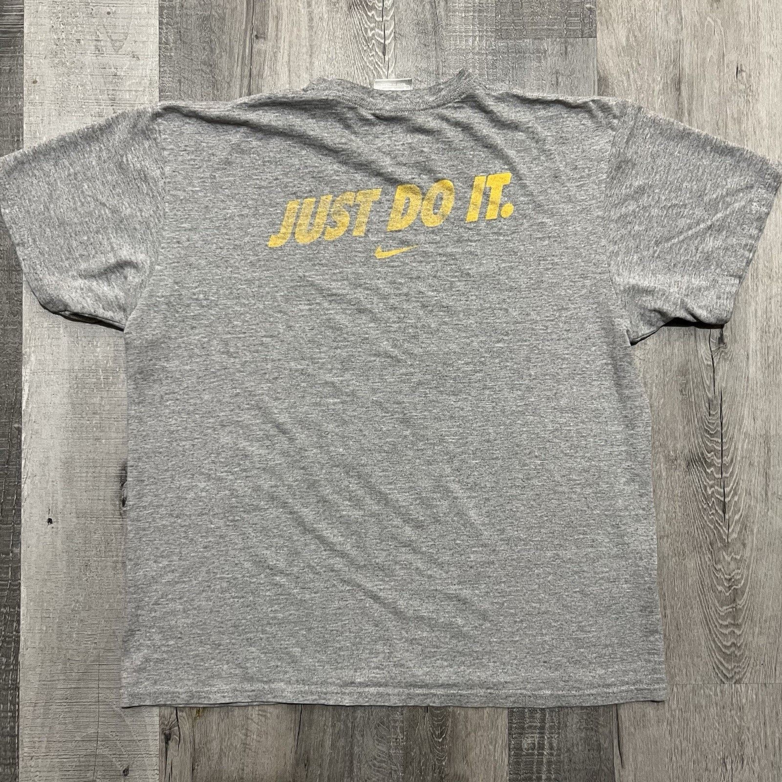 Nike VTG Nike T Shirt Grey Y2K Patrick O'Bryant Basketball 2006 Size US M / EU 48-50 / 2 - 3 Thumbnail