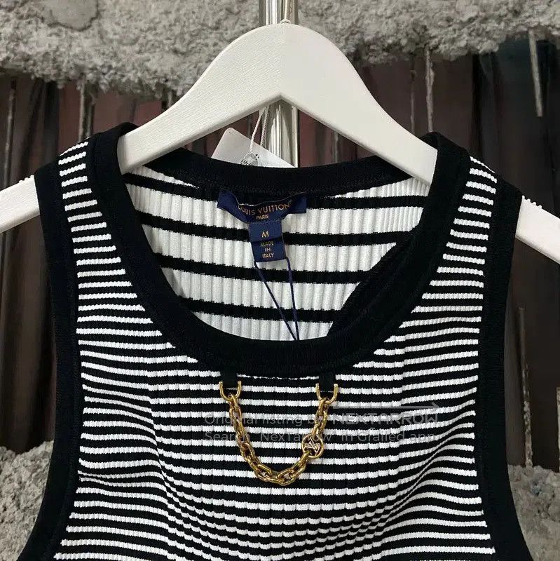 Louis Vuitton Louis Vuitton Summer Striped Sleeveless Crop Top . Size M / US 6-8 / IT 42-44 - 3 Thumbnail