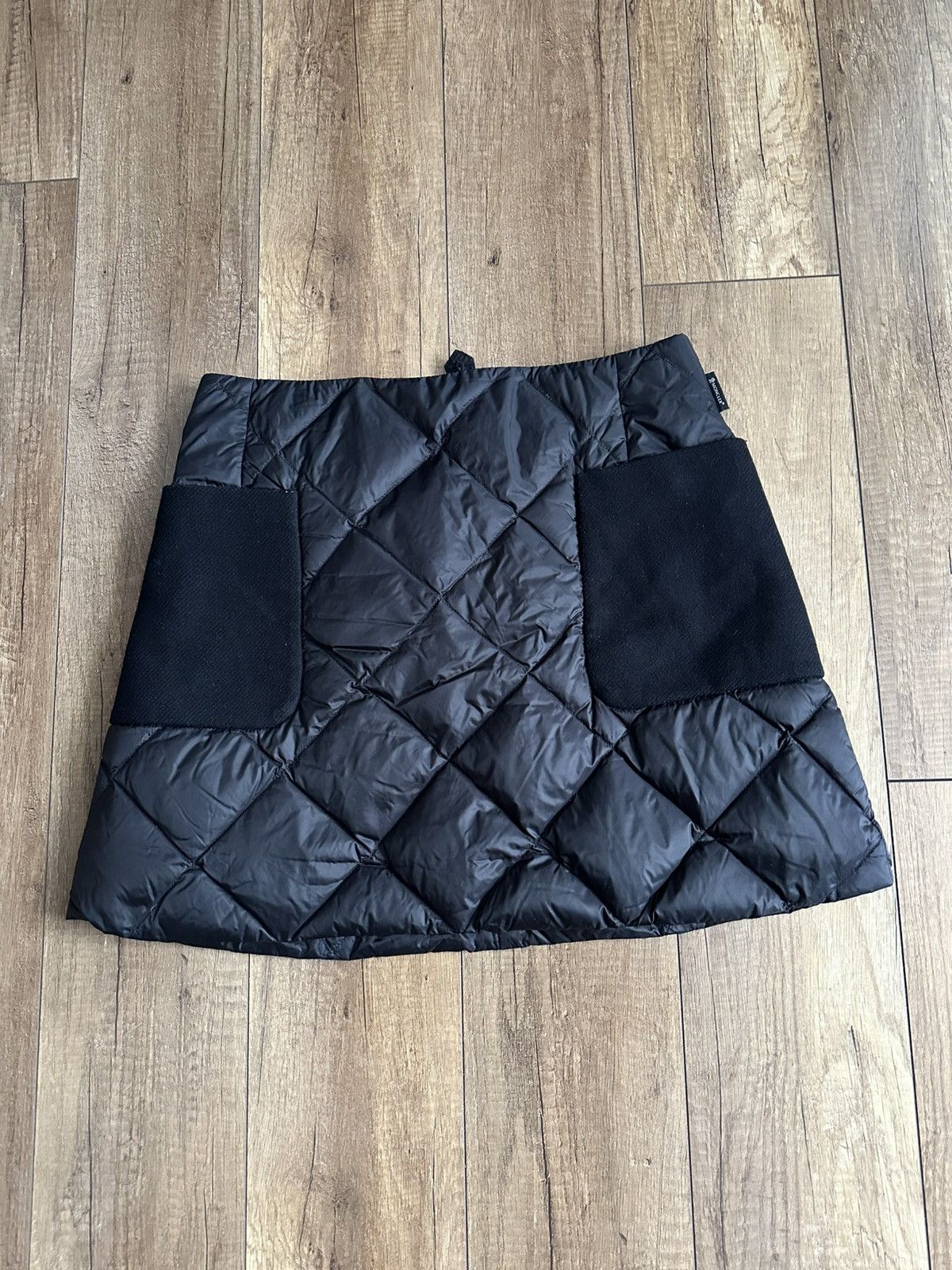 Moncler Moncler Gonna Skirt Puffer Size 32" / US 10 / IT 46 - 2 Thumbnail