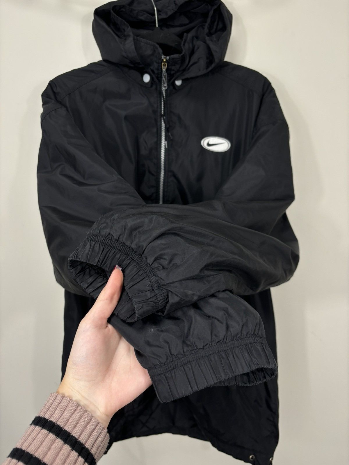 Nike Vintage Nike Y2K Big Logo 90s Swoosh Black Hooded Jacket Size US M / EU 48-50 / 2 - 5 Thumbnail
