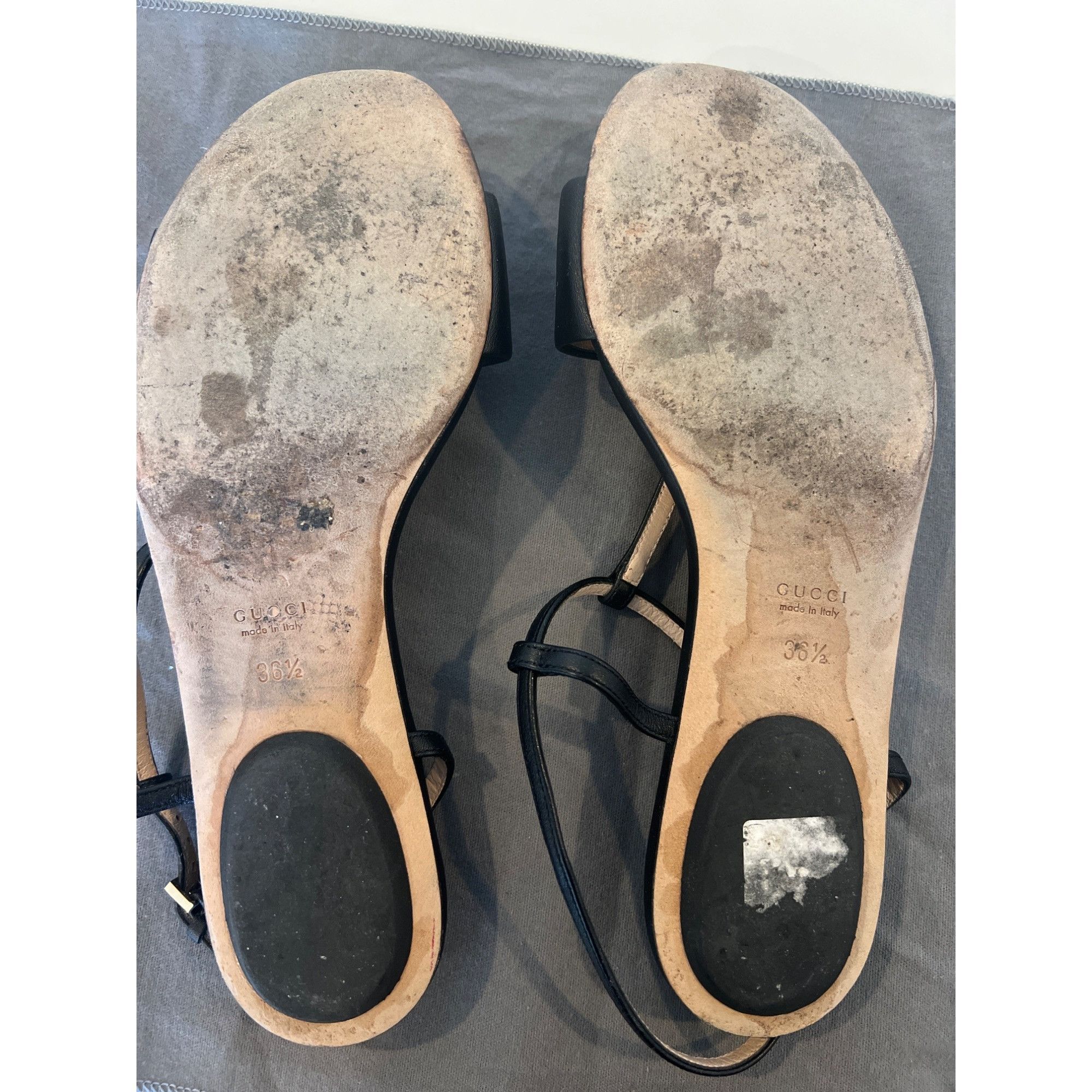 Gucci Gucci Black Horsebit Leather T-Strap Sandals Size 36.5 Italy Size US 6.5 / IT 36.5 - 7 Thumbnail