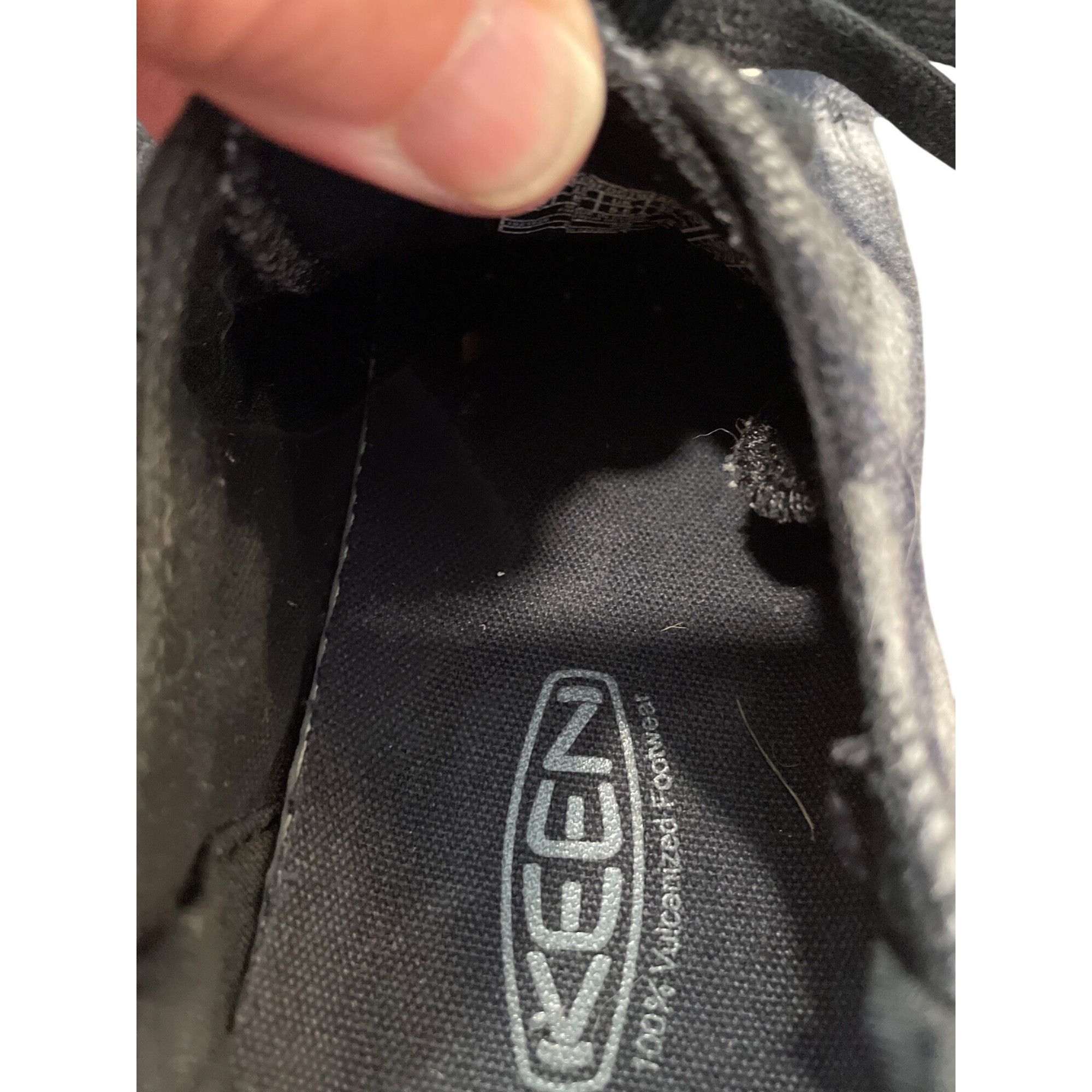 KEEN Keen wms plaid gray black wool low top sneakers sz 8 SKU 997 Size US 8 / IT 38 - 9 Thumbnail