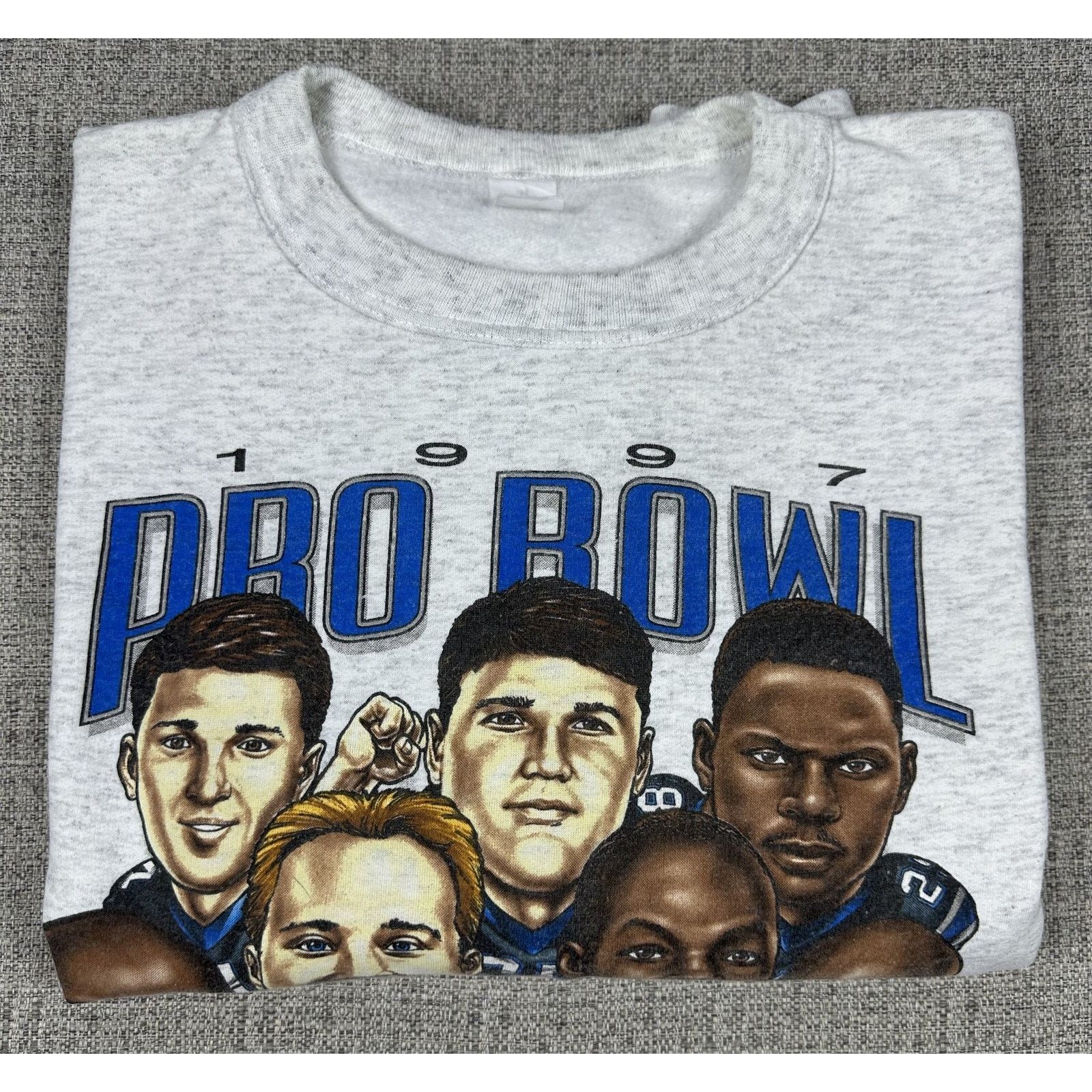 Other Carolina Panthers Sweatshirt Sz L NFL Caricature Big Head 90 Size US L / EU 52-54 / 3 - 12 Thumbnail