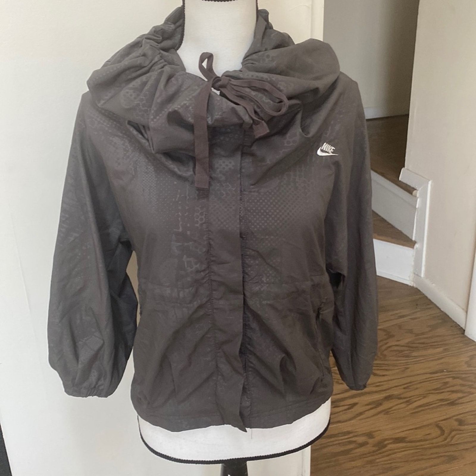 Nike Nike Vintage Y2k Nike Cowl/Funnel Neck Hooded Jacket Small. Size S / US 4 / IT 40 - 1 Thumbnail