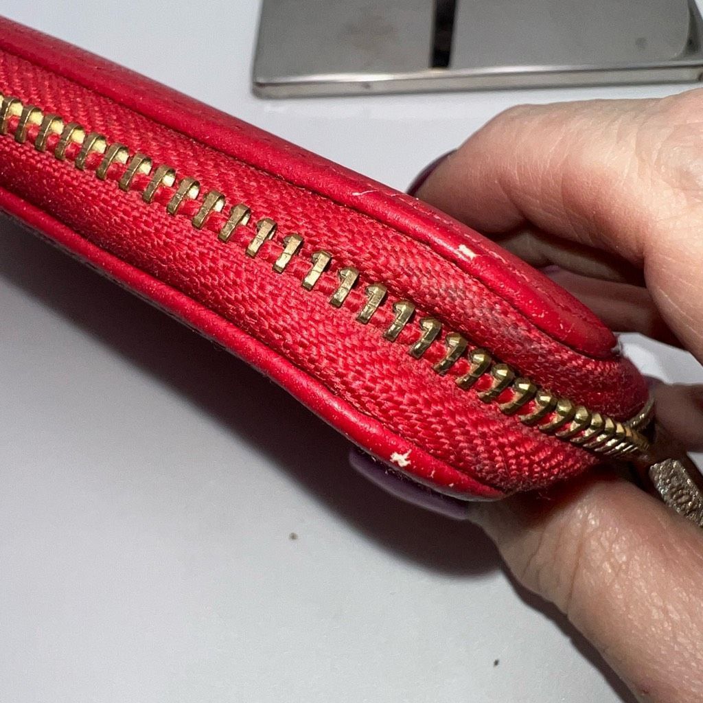 Michael Kors MICHAEL KORS “BROKEN HEART” REHAB WALLET FOR LIVE SHOW Size ONE SIZE - 5 Thumbnail