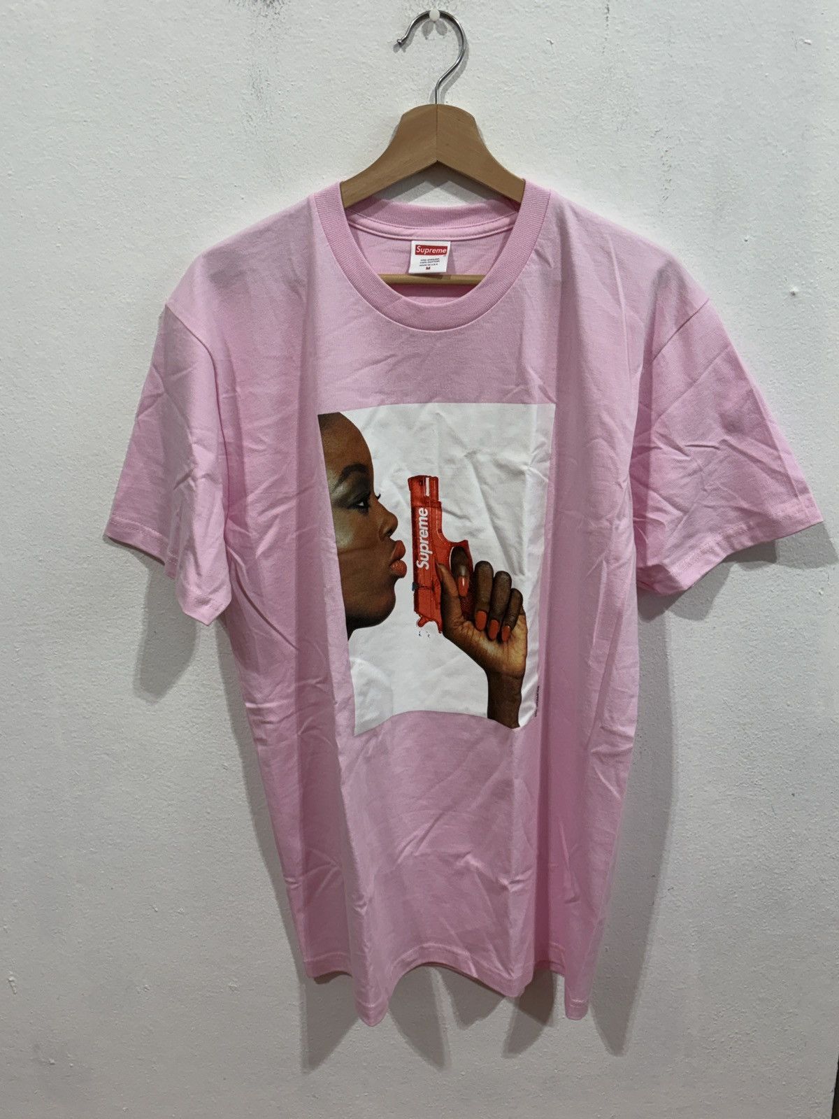 Supreme Supreme Water Pistol Tee SS21 Size US M / EU 48-50 / 2 - 1 Thumbnail