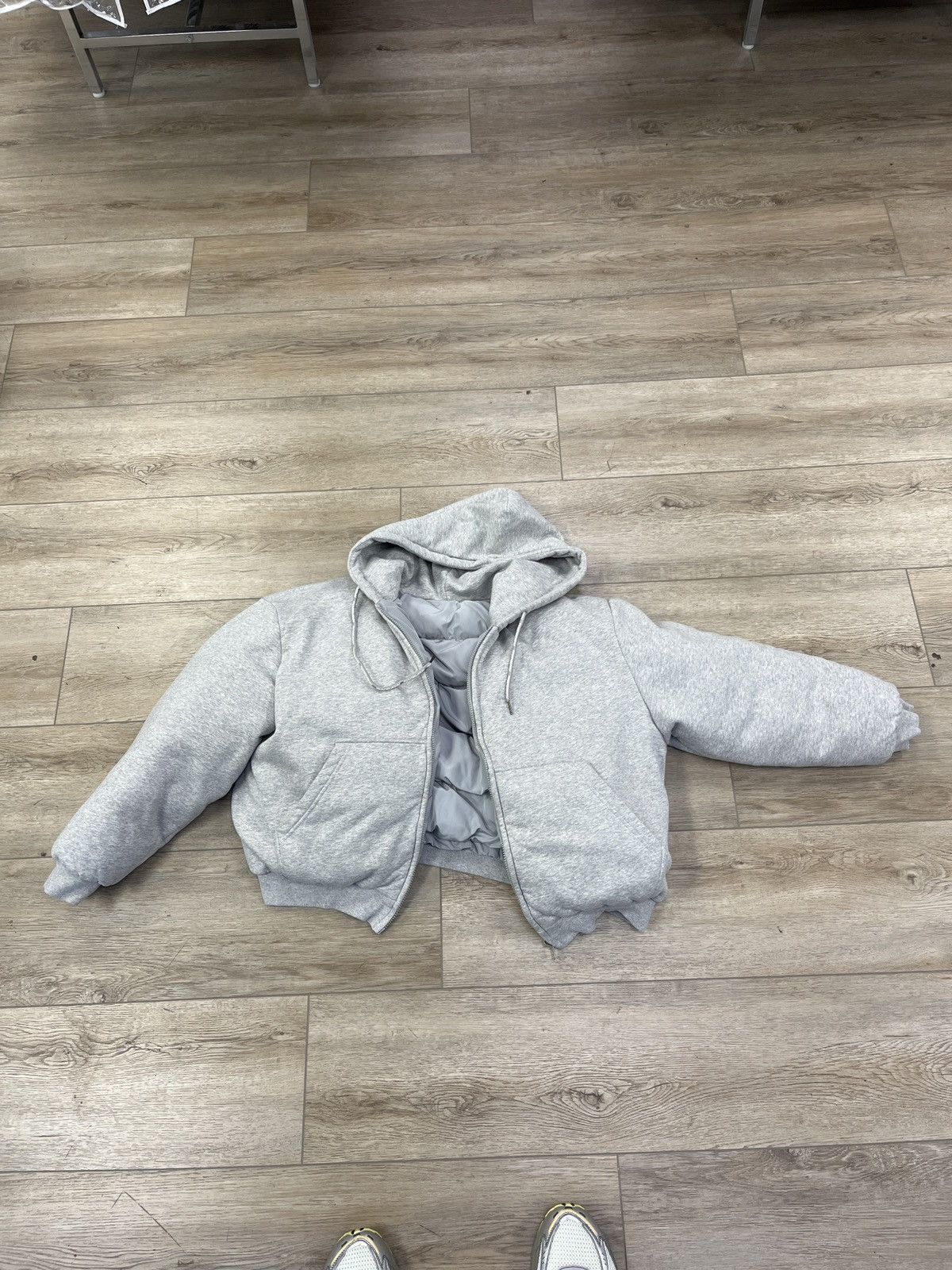 The GV Gallery Grey GV gallery reverse puffer size large Preowned Size US L / EU 52-54 / 3 - 3 Thumbnail