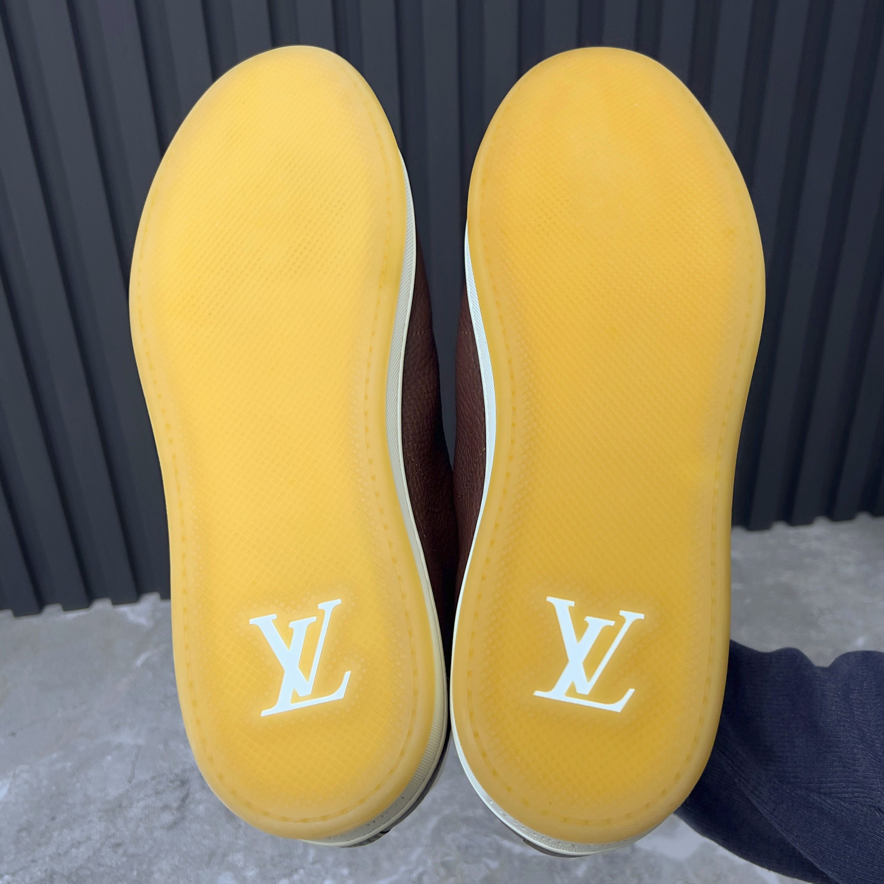 Louis Vuitton Surfside Fasbball Sneakers Graine Leather Size US 10 / EU 43 - 12 Thumbnail