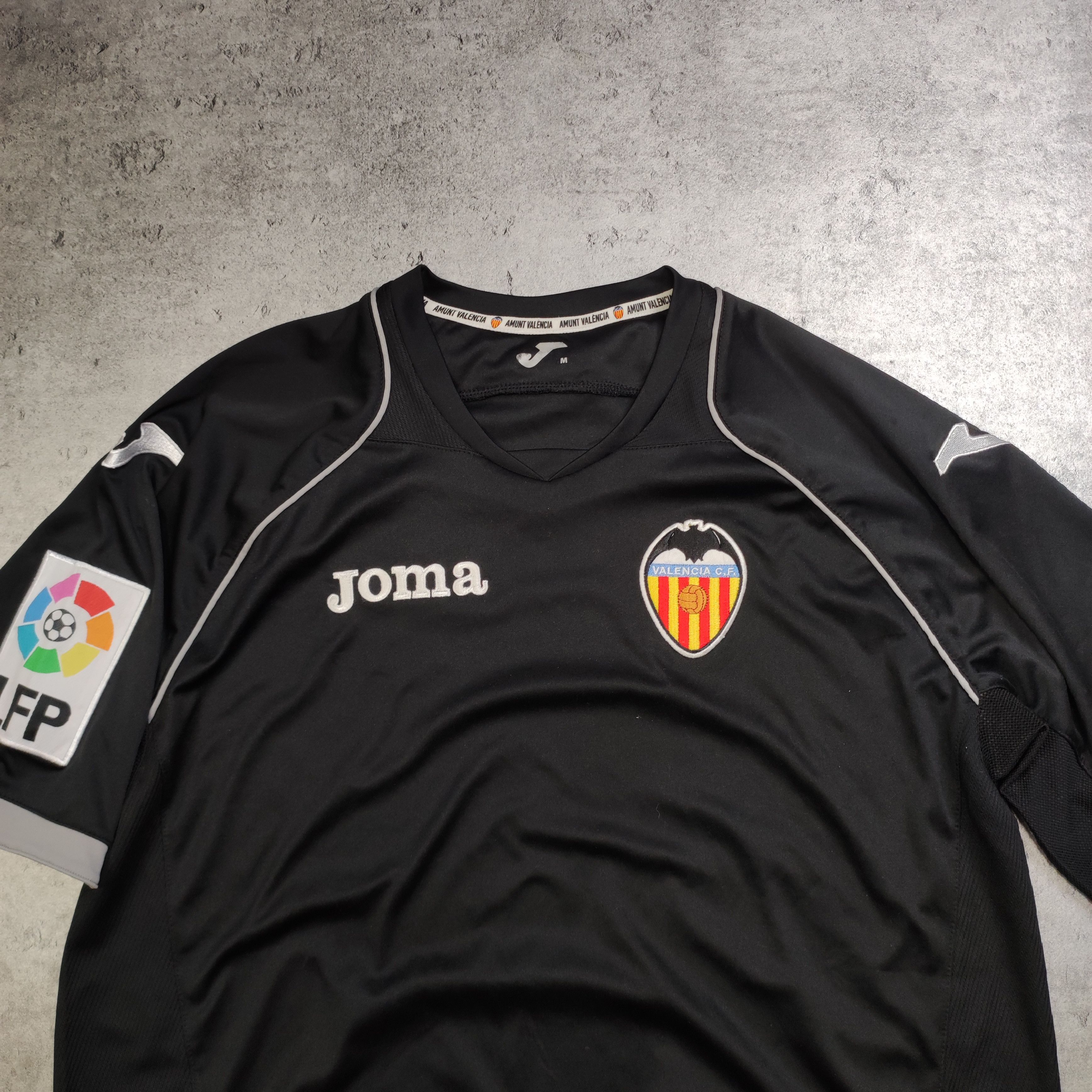 Vintage RARE Vintage Valencia CF 2011/12 Football Away Jersey Size US M / EU 48-50 / 2 - 3 Thumbnail