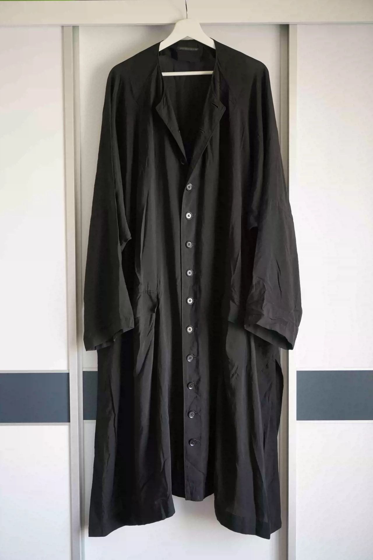 Yohji Yamamoto Yohji Yamamoto 15ss Nomad Multi-button Bat Coat Size US L / EU 52-54 / 3 - 1 Thumbnail