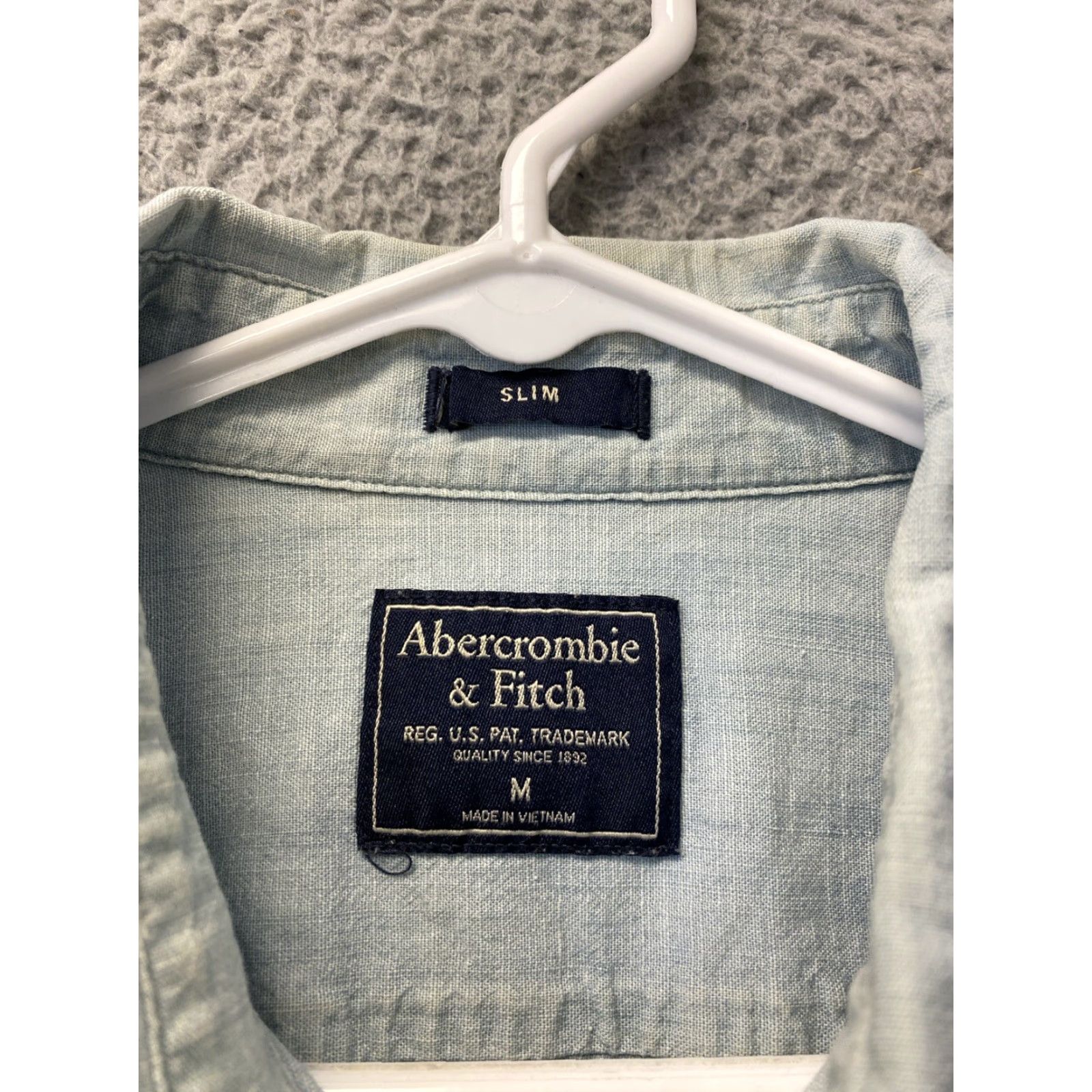 Abercrombie & Fitch VINTAGE Abercrombie & Fitch Denim Shirt Men Adult Medium Light Blue Casual Button-Up Long Sleeve Size US M / EU 48-50 / 2 - 5 Thumbnail