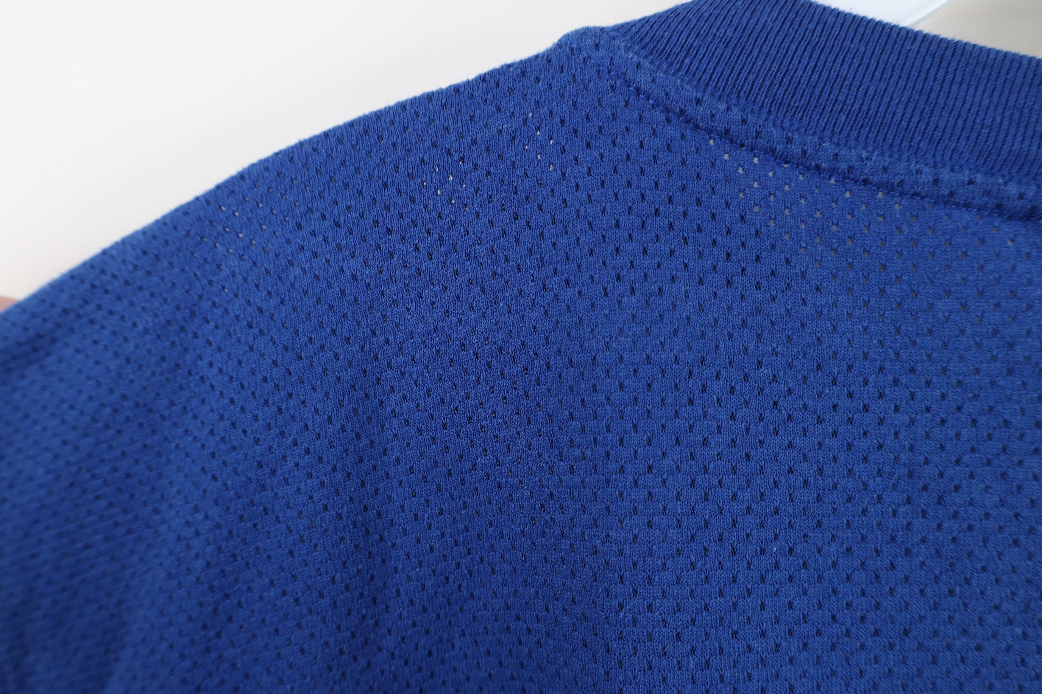 Vintage Vintage 90s Streetwear Mesh Sleeveless Muscle T-Shirt Blue Size US L / EU 52-54 / 3 - 10 Thumbnail