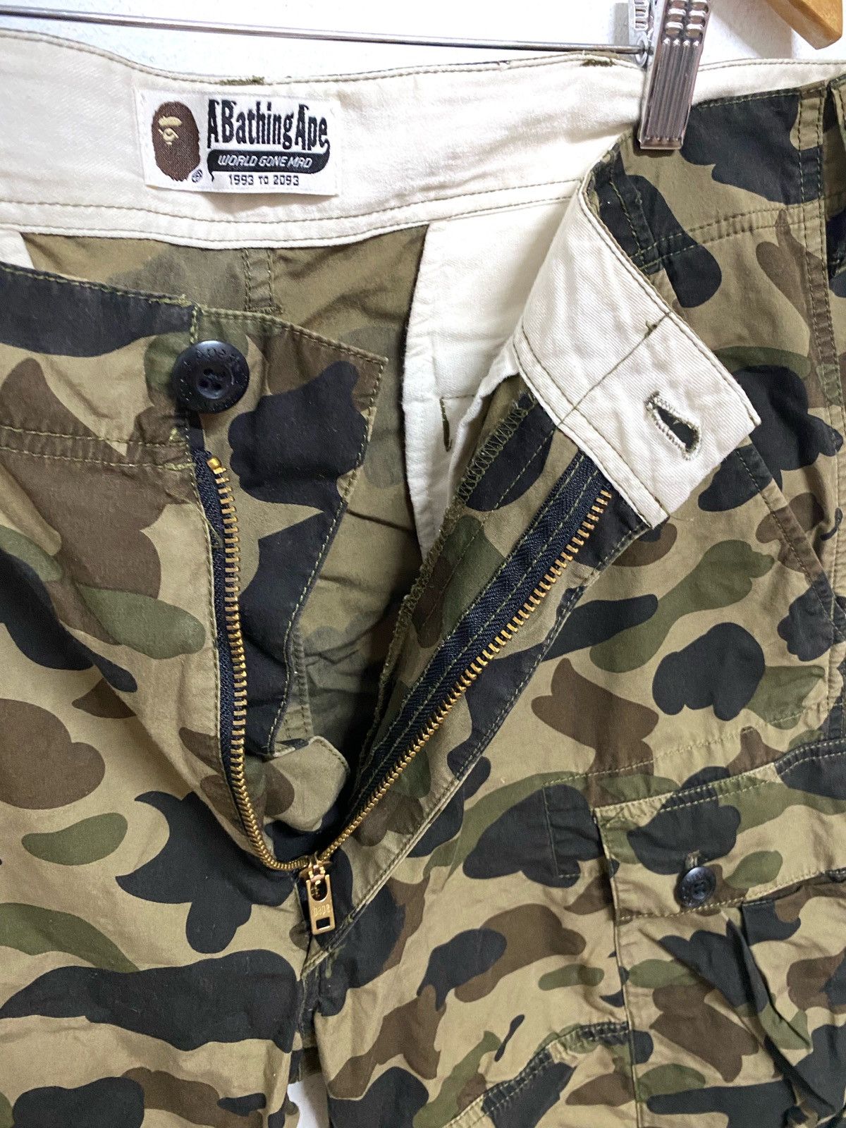 Bape BAPE A Bathing Ape 1st Camo Short Cargo Pants Size US 36 / EU 52 - 8 Thumbnail