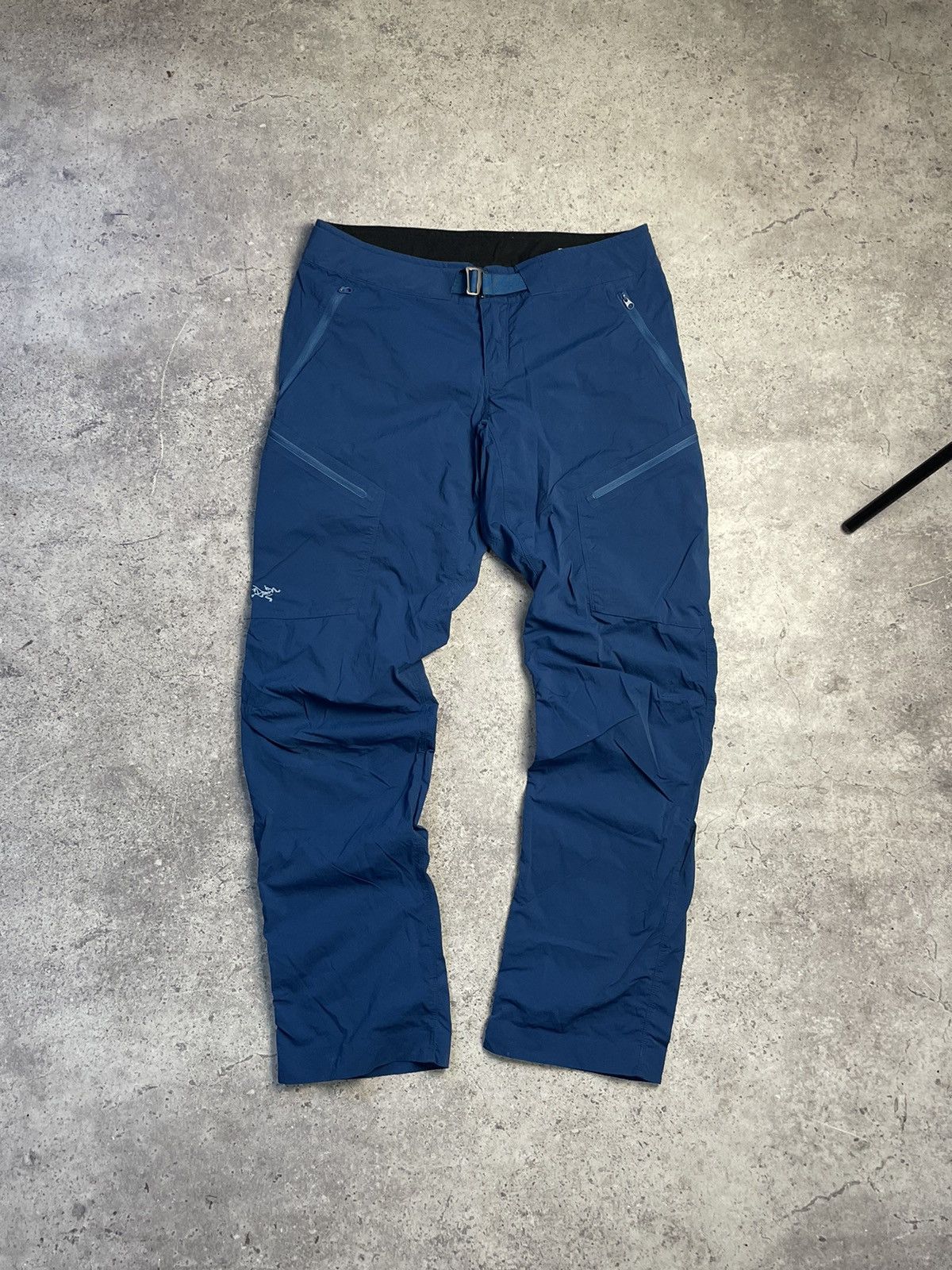 Arc'teryx Arcteryx pants nylon vintage small logo Gorpcore Size US 30 / EU 46 - 1 Thumbnail