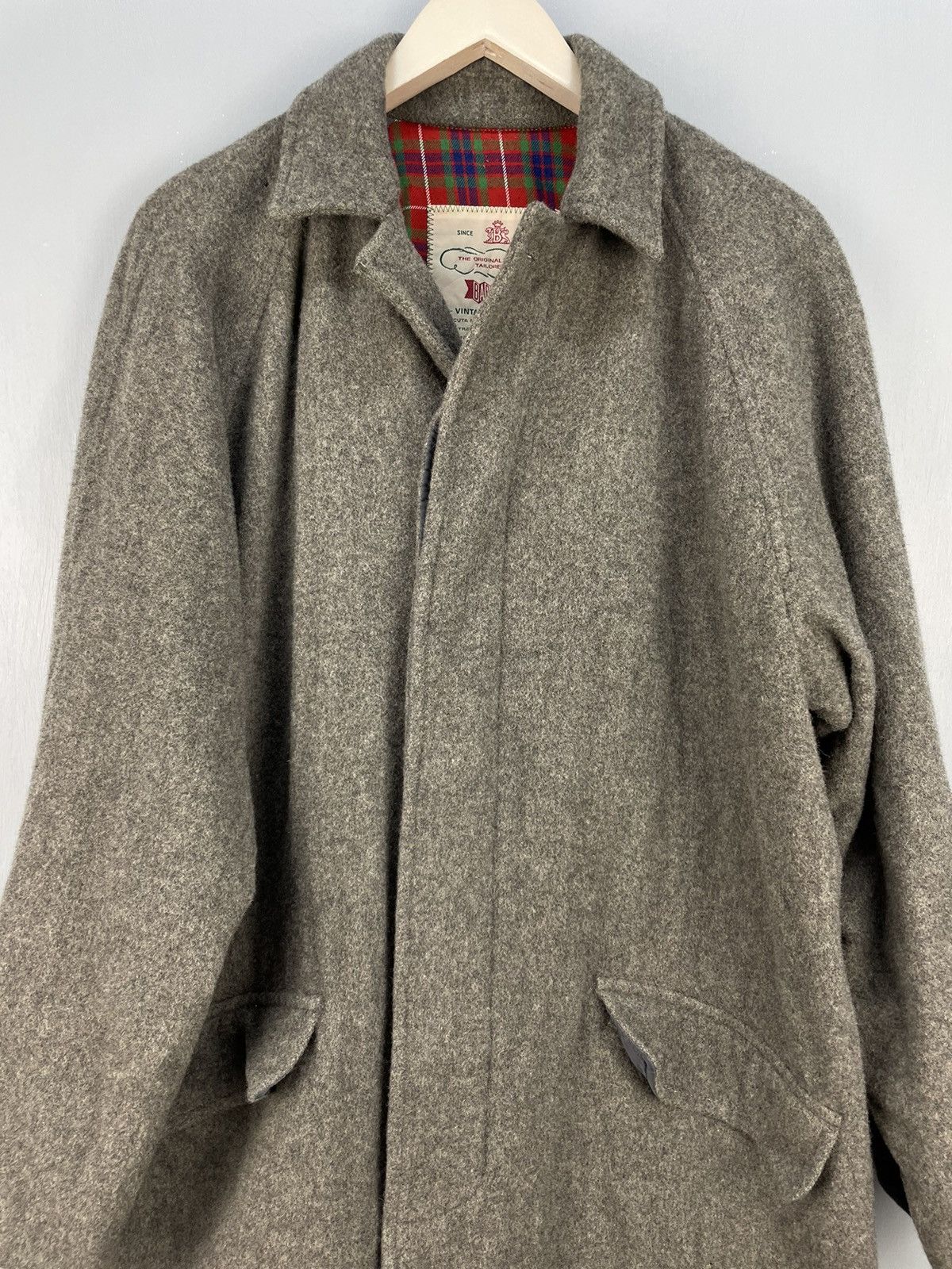 Baracuta Baracuta vintage collection button up overcoat Size US L / EU 52-54 / 3 - 3 Thumbnail