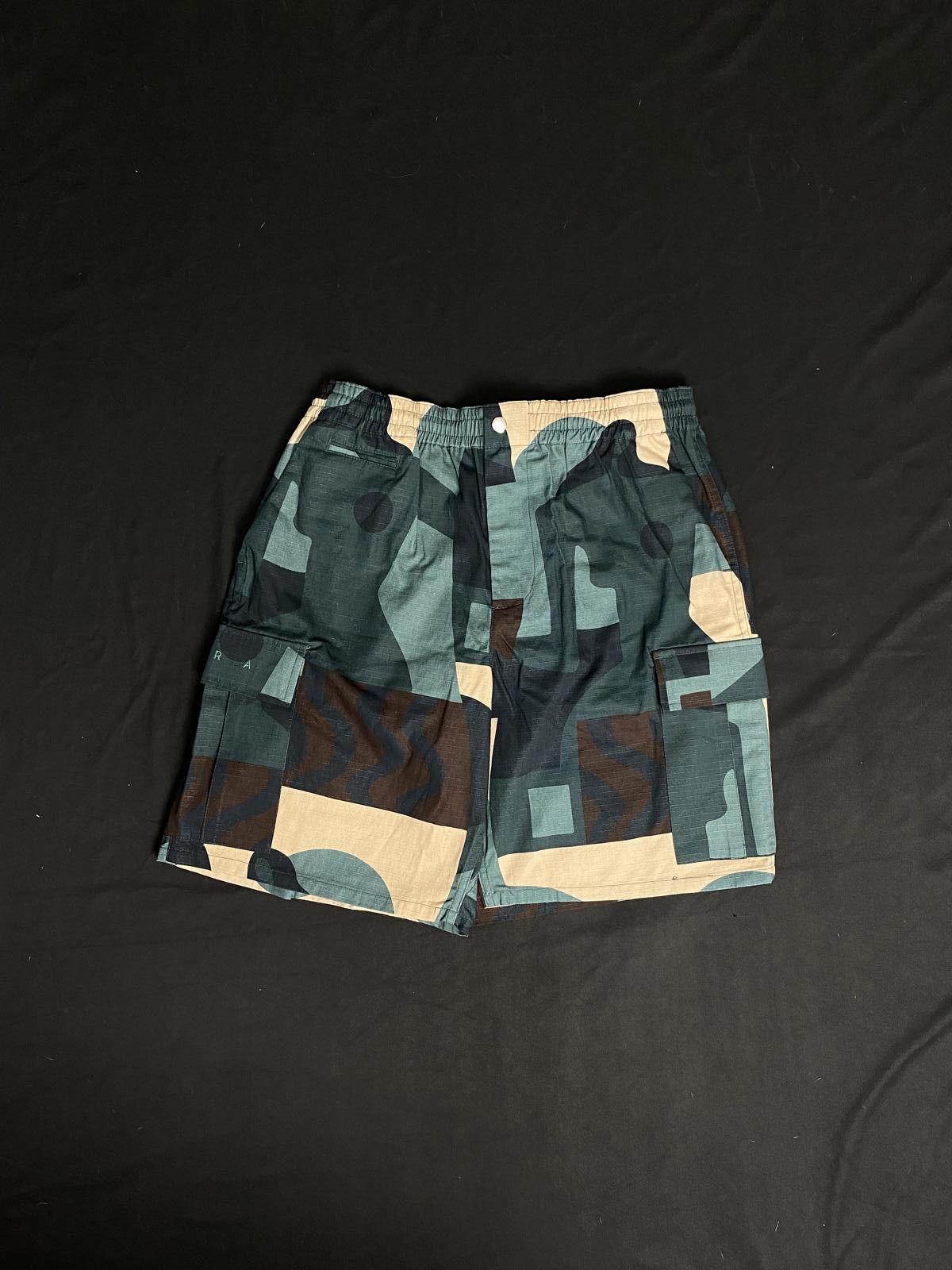 Deadstock By Parra Distorted Camo Shorts Green Large
