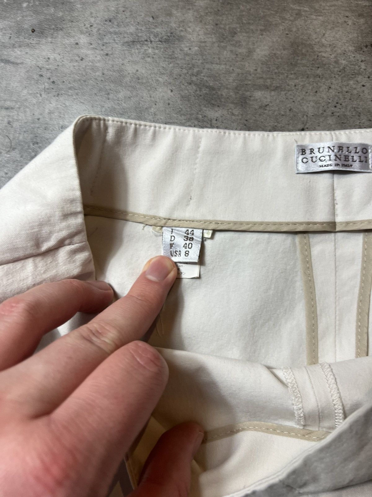 Brunello Cucinelli Brunello Cucinelli Ecru Carot Fit Pants Size 30" / US 8 / IT 44 - 5 Thumbnail