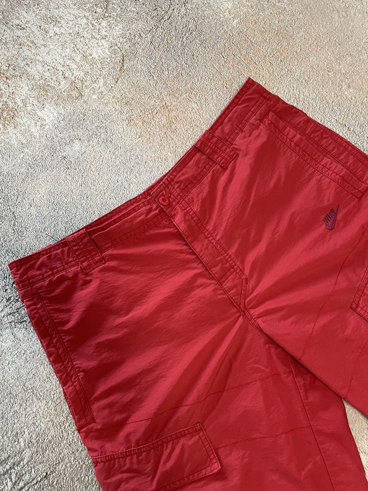 Nike Vintage Nike Small Logo Cargo Shorts Size US 32 / EU 48 - 3 Thumbnail