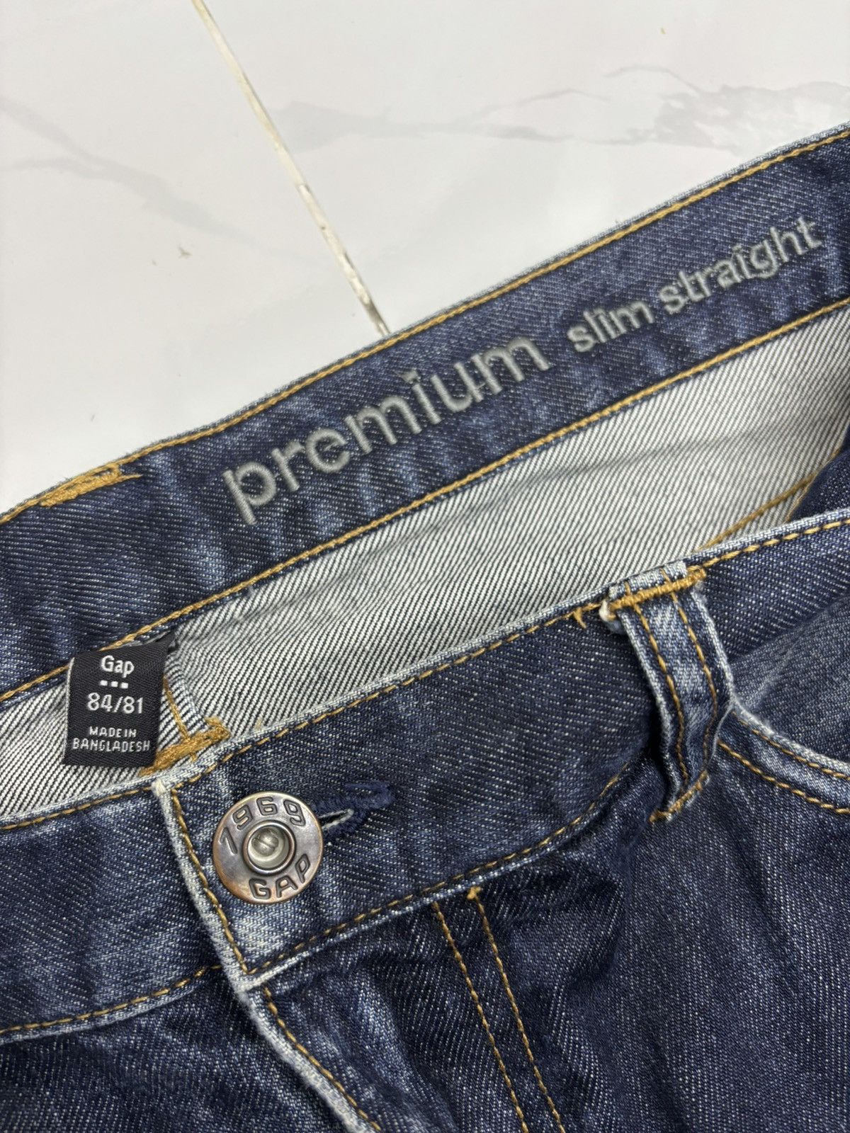 Gap × Issey Miyake 🔥VINTAGE GAP SELVEDGE BLUE DISTRESSED DENIM JEANS Size US 35 - 11 Thumbnail
