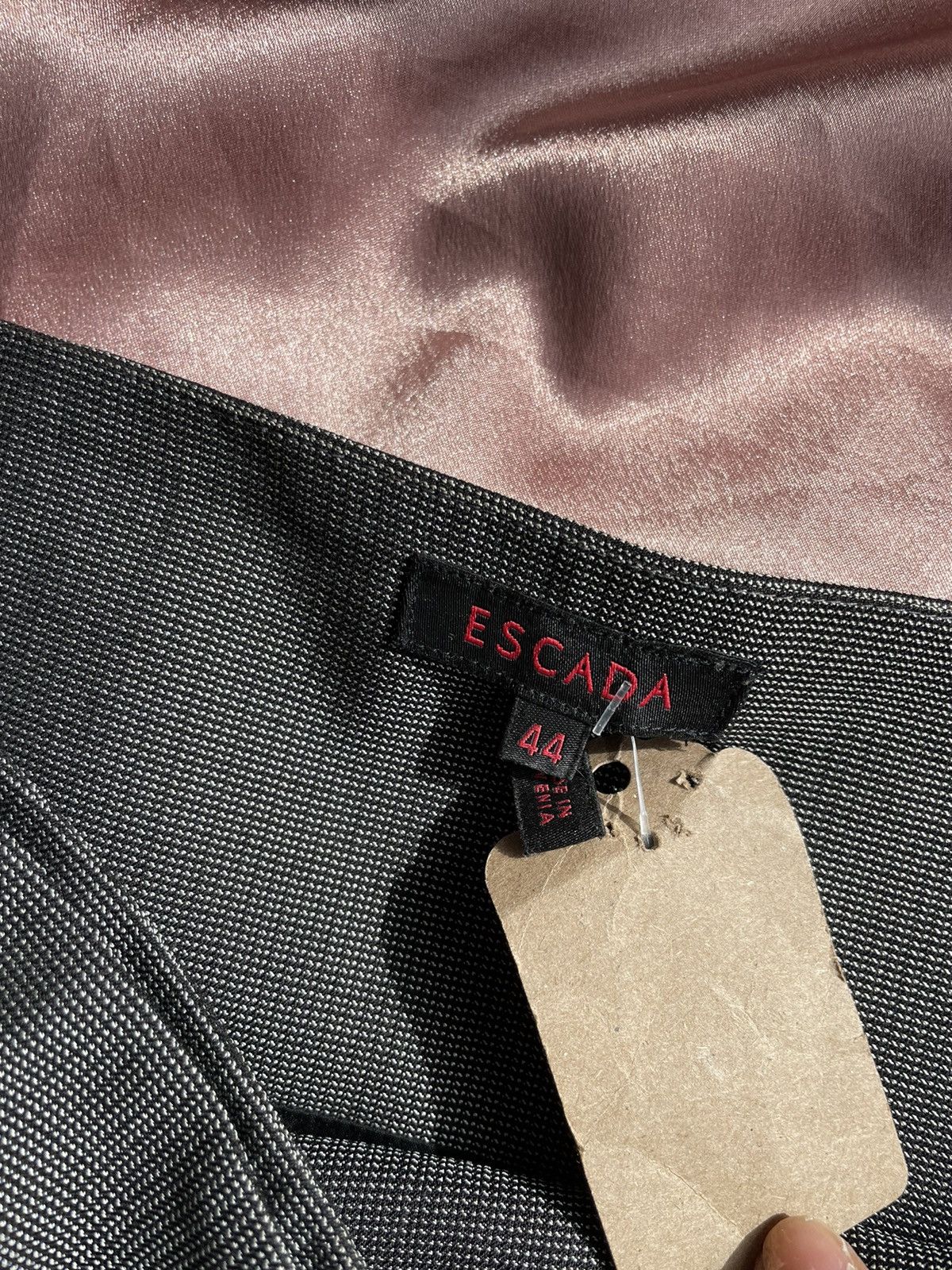 Escada Escada skirt Size 30" / US 8 / IT 44 - 14 Thumbnail