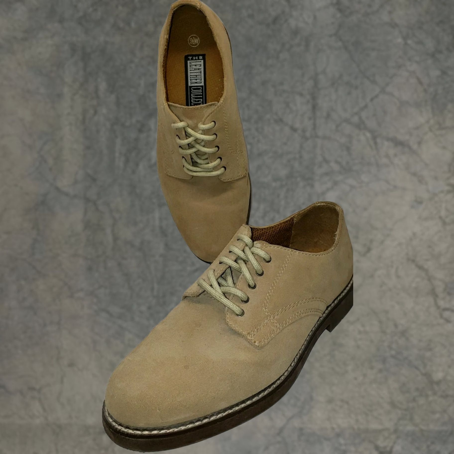 Vintage Leather Collection Men's Suede Oxford Sz. 9.5W Beige/Khaki Casual Lace-Up Shoes Size US 10 / EU 43 - 1 Thumbnail