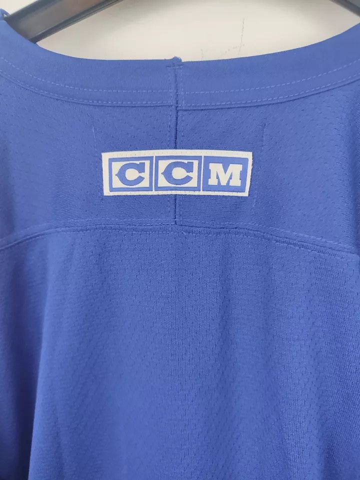 Ccm TORONTO MAPLE CCM Jersey size young L/XL Size US L / EU 52-54 / 3 - 7 Thumbnail