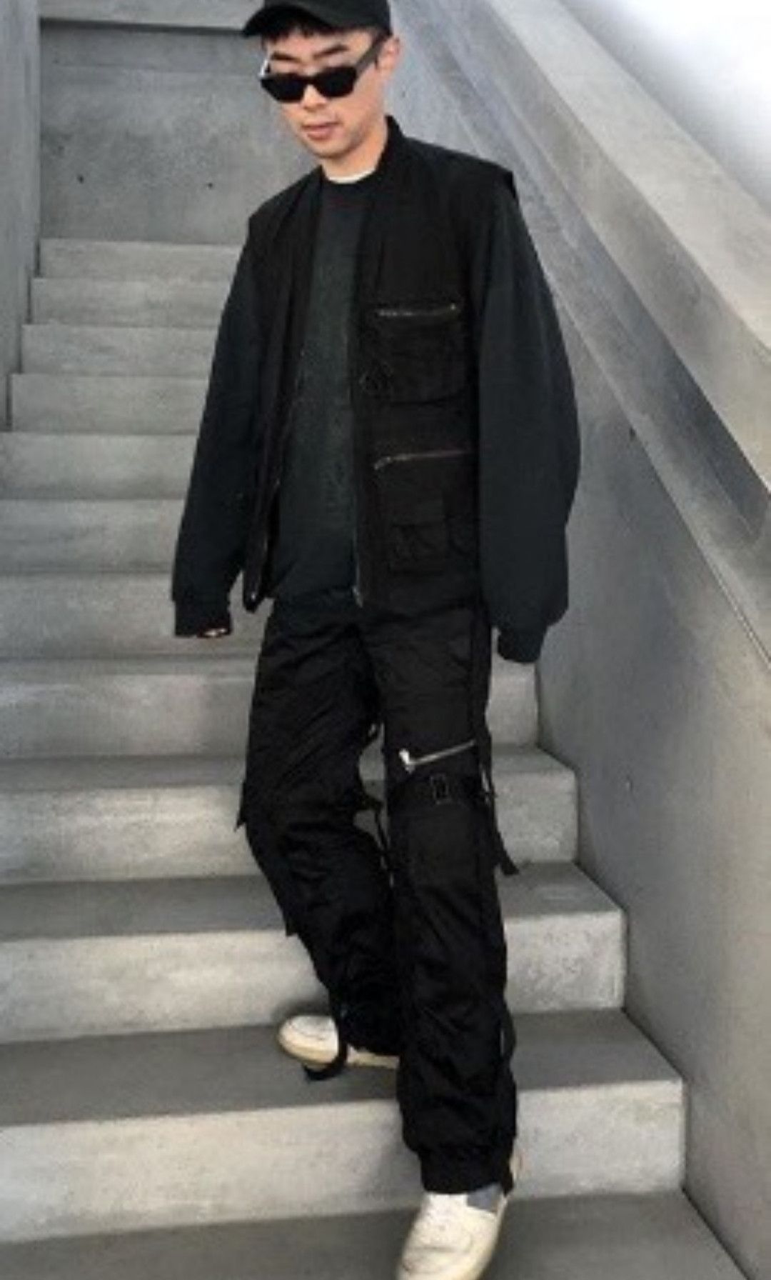 Raf Simons raf simons 2003 multi-pocket vest Size US L / EU 52-54 / 3 - 4 Thumbnail