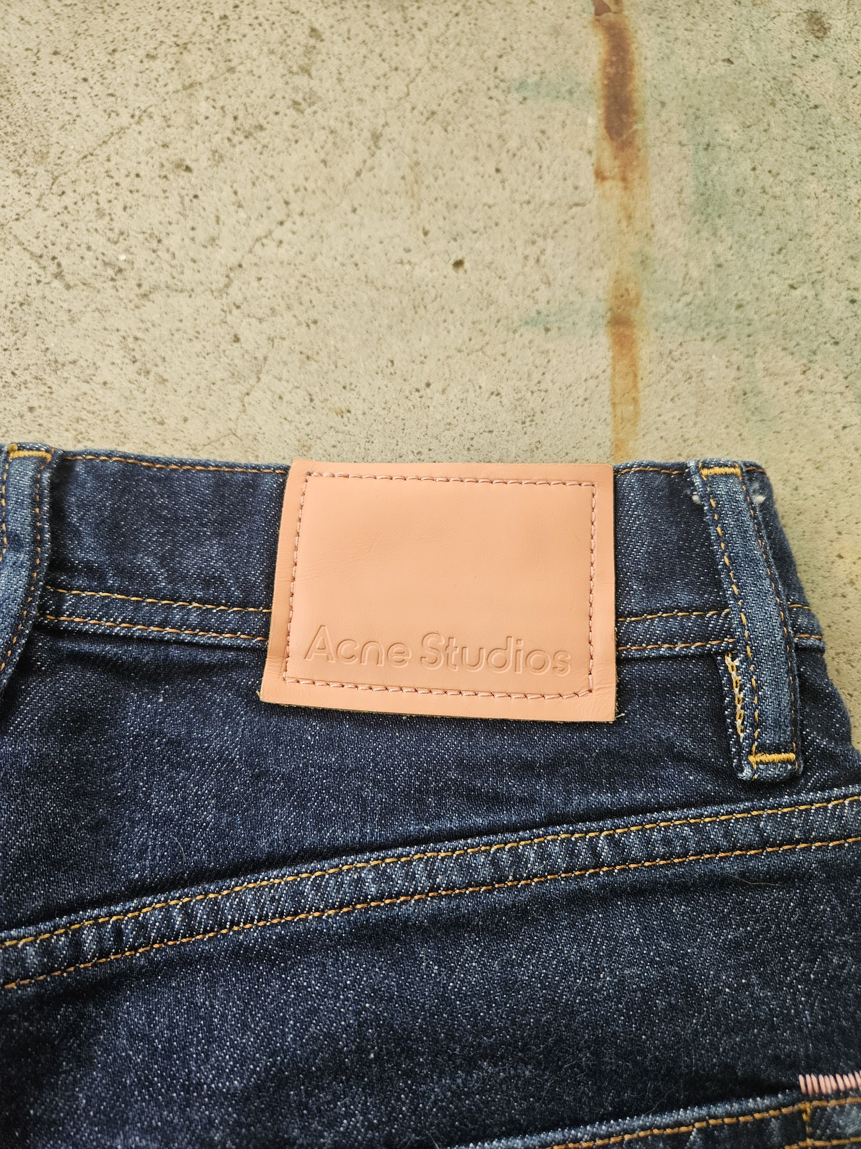 Acne Studios Melk Indigo Leather Back Patch Blue Denim Jeans Size US 26 / EU 42 - 2 Thumbnail
