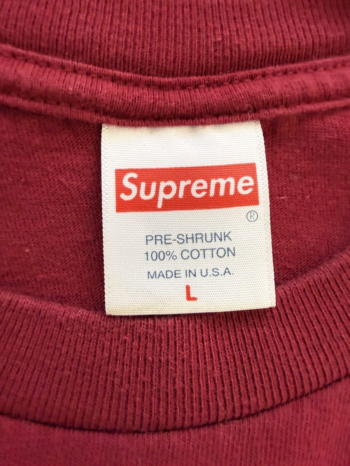 Supreme Supreme Catwoman Tee Cardinal Size US L / EU 52-54 / 3 - 3 Thumbnail