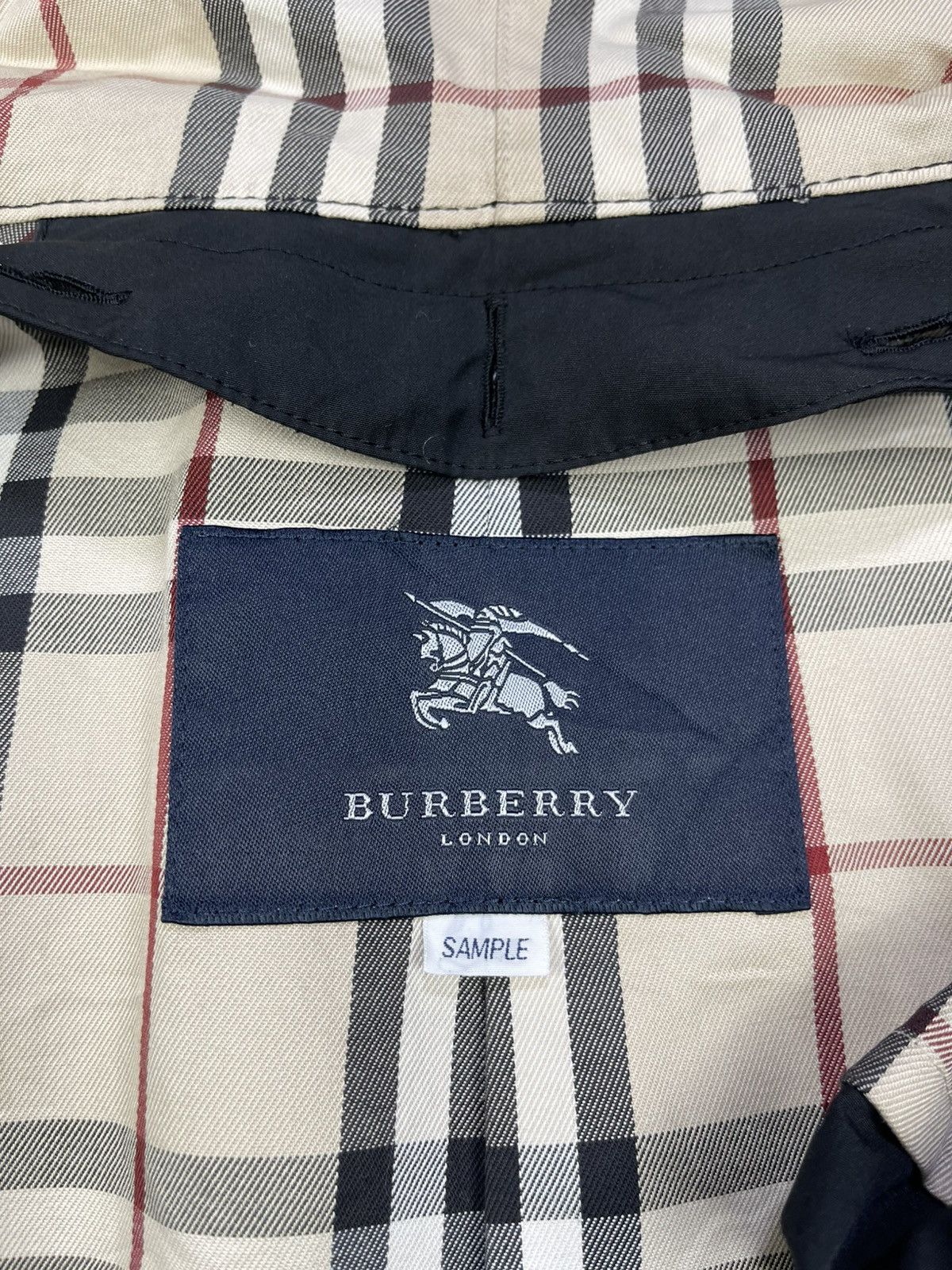 Burberry Burberry AW 2003 Sample Nova Check Lined Fishtail Parka Size US S / EU 44-46 / 1 - 18 Thumbnail