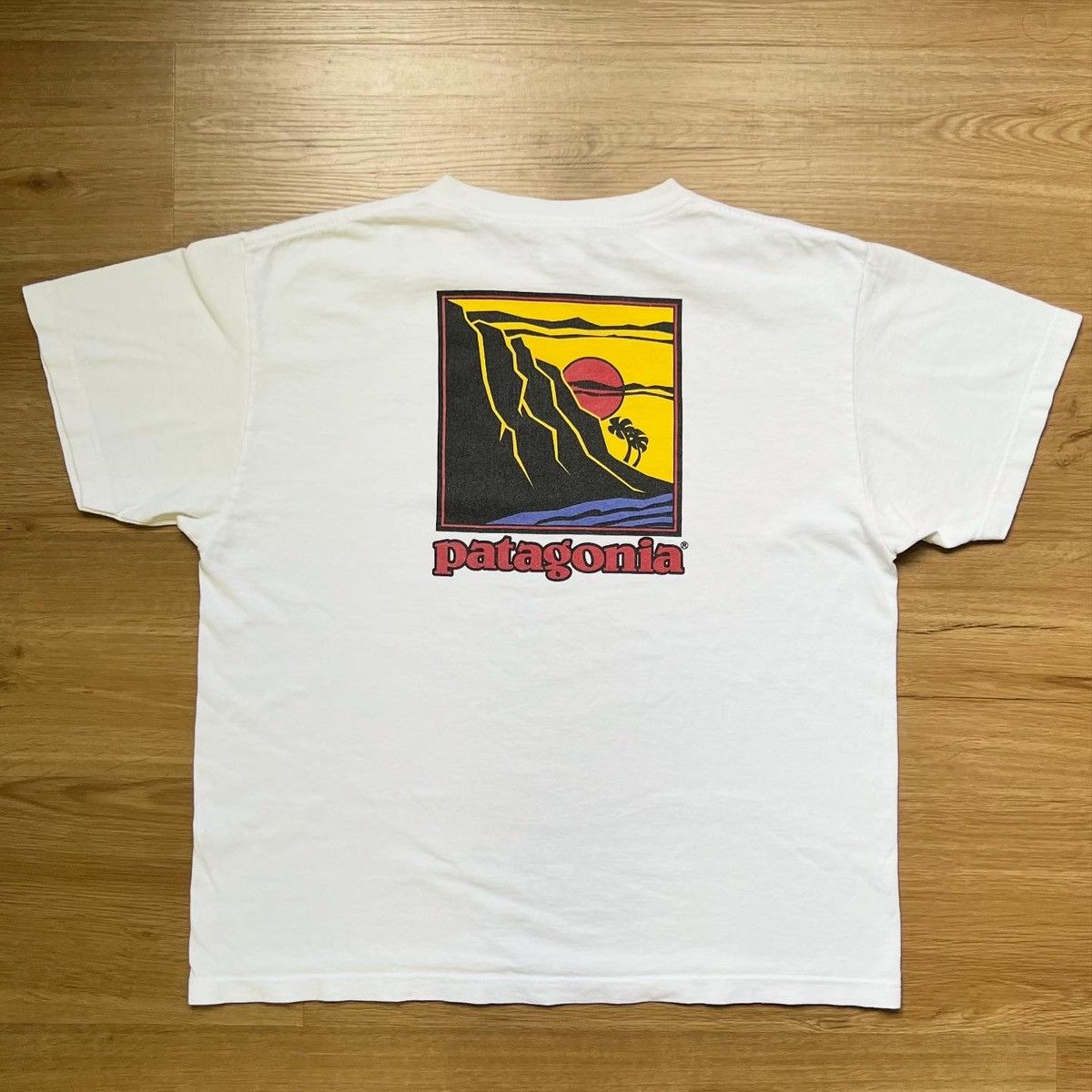 Patagonia Patagonia Beneficial Tshirt Kids Vintage Size US M / EU 48-50 / 2 - 3 Thumbnail