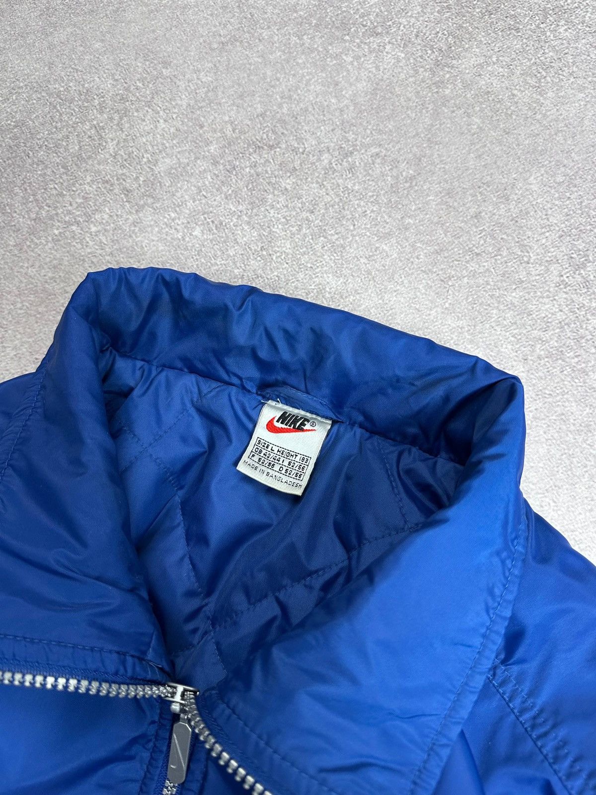 Nike Vintage 90s Nike Big Swoosh Nylon Puffer Jacket L Size US L / EU 52-54 / 3 - 7 Thumbnail