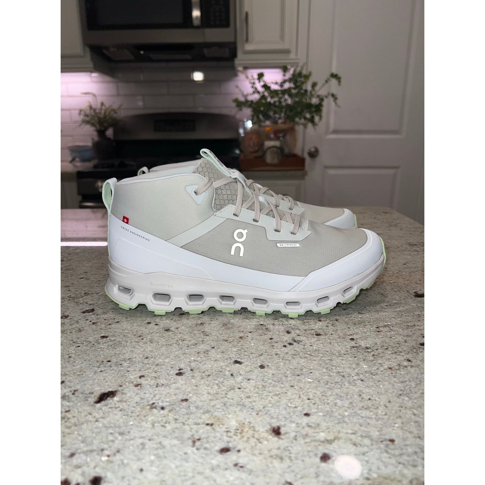 On On Running Cloudroam Waterproof Shoes Women’s 10 Brand New Size US 10 / IT 40 - 3 Thumbnail