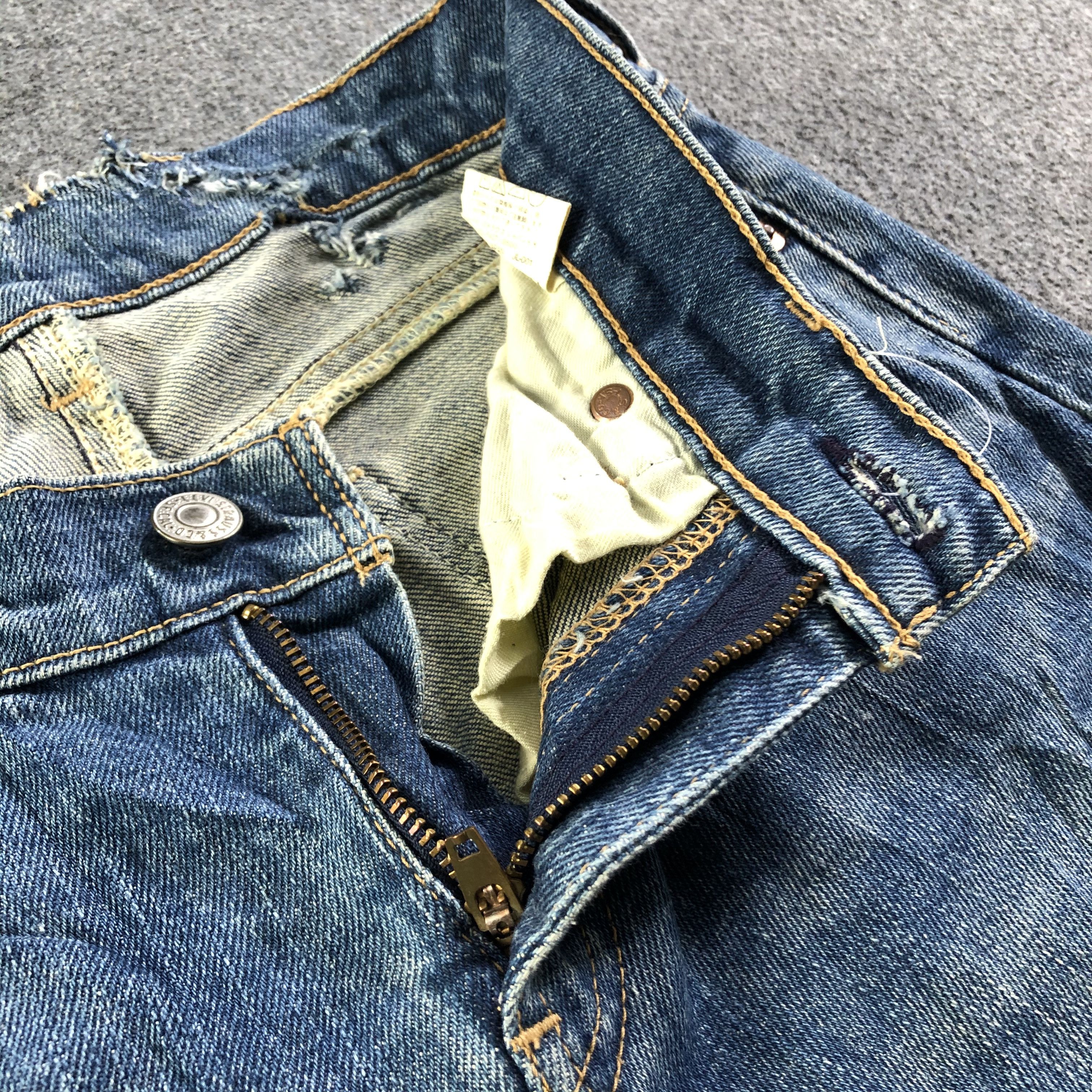 Levi's Vintage Blue Wash Levis 522 Jeans-J3897 Size US 27 - 9 Thumbnail
