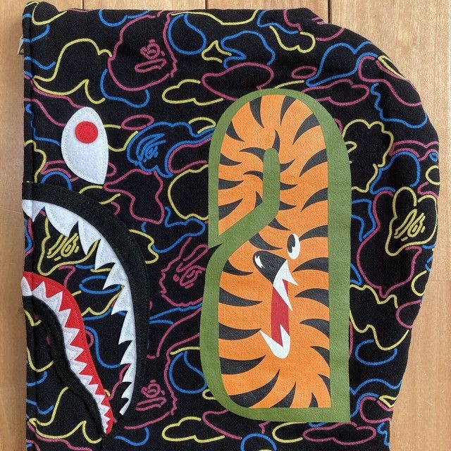 Bape BAPE Neon Camo Shark Full Zip Hoodie a bathing ape Size US M / EU 48-50 / 2 - 7 Thumbnail