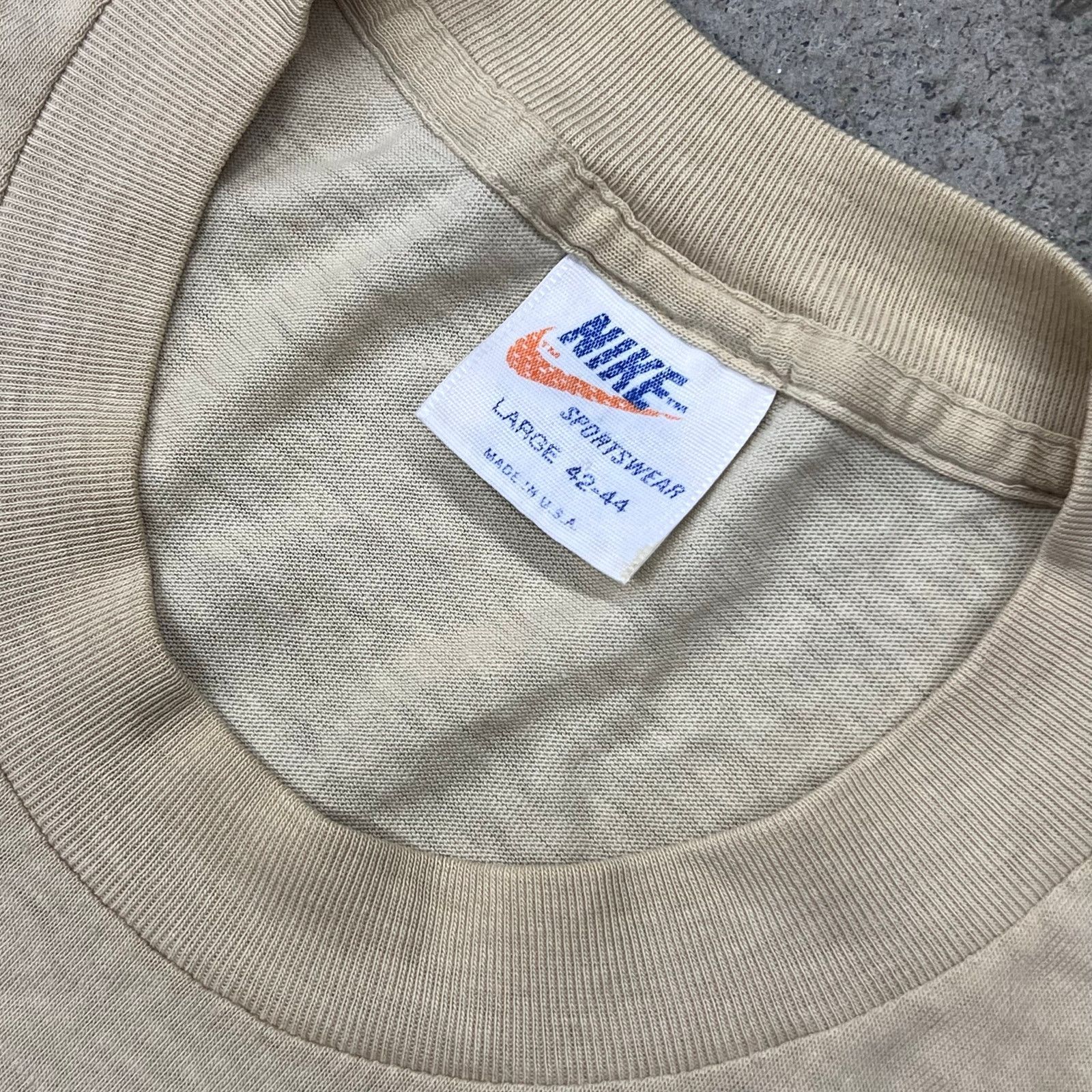 Nike × Vintage True Vintage 70s Nike Soccer Grass and Net Tan T Shirt L Size US L / EU 52-54 / 3 - 2 Thumbnail