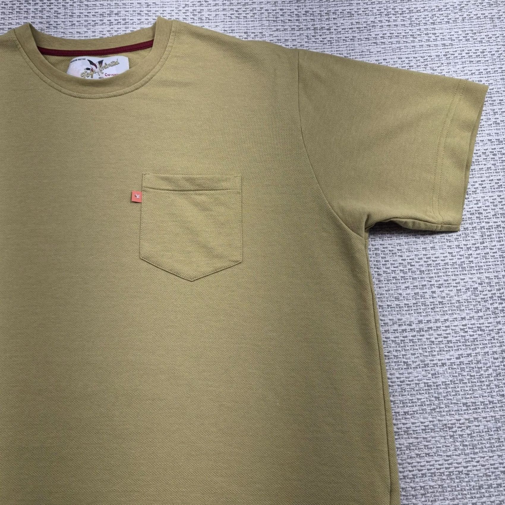 Vintage Togs Unlimited Chevignon Shirt Mens Large Green Recycled Pocket Tee Herringbone Shirt Tee Mens L Green 90s Classics Size US L / EU 52-54 / 3 - 2 Thumbnail