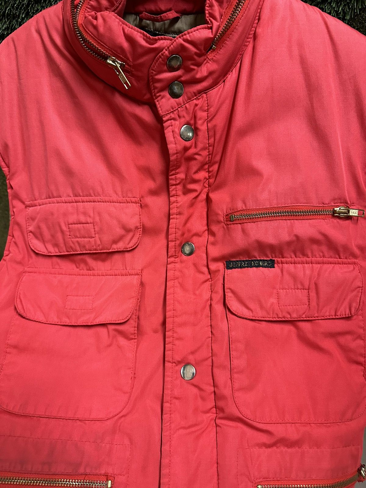 Vintage Vintage 1980s Red Utility Puffer Vest Large Size US L / EU 52-54 / 3 - 6 Thumbnail