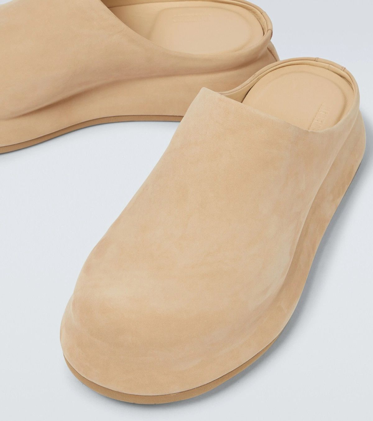 Jacquemus o1mle1025 Unisex Les Mules Bricciola in Beige Size US 5.5 / EU 38 - 2 Thumbnail