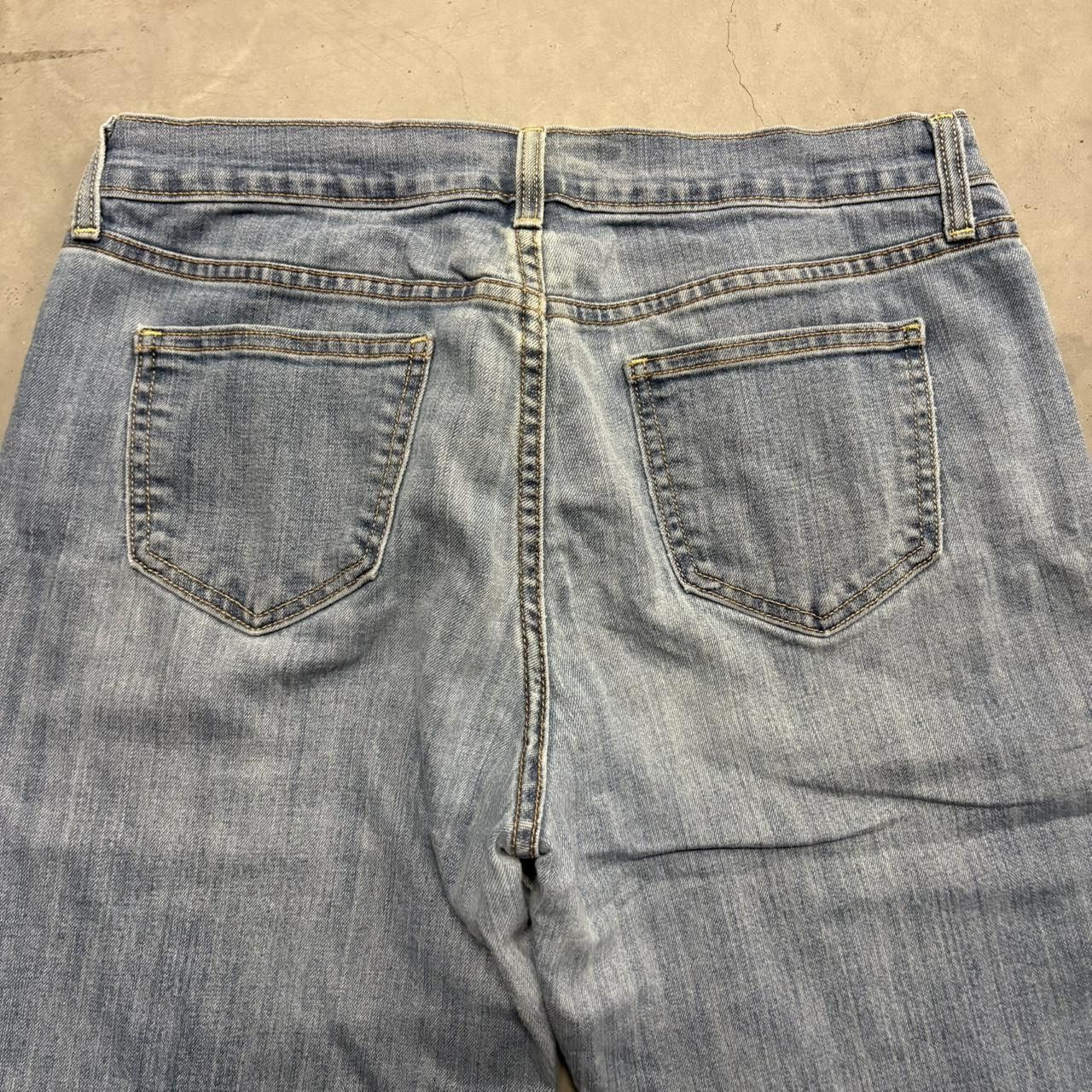 Old Navy Crazy Vintage Y2K/2000s WideLeg Old Navy Sweetheart Light wash Denim Jeans! Size US 32 / EU 48 - 5 Thumbnail