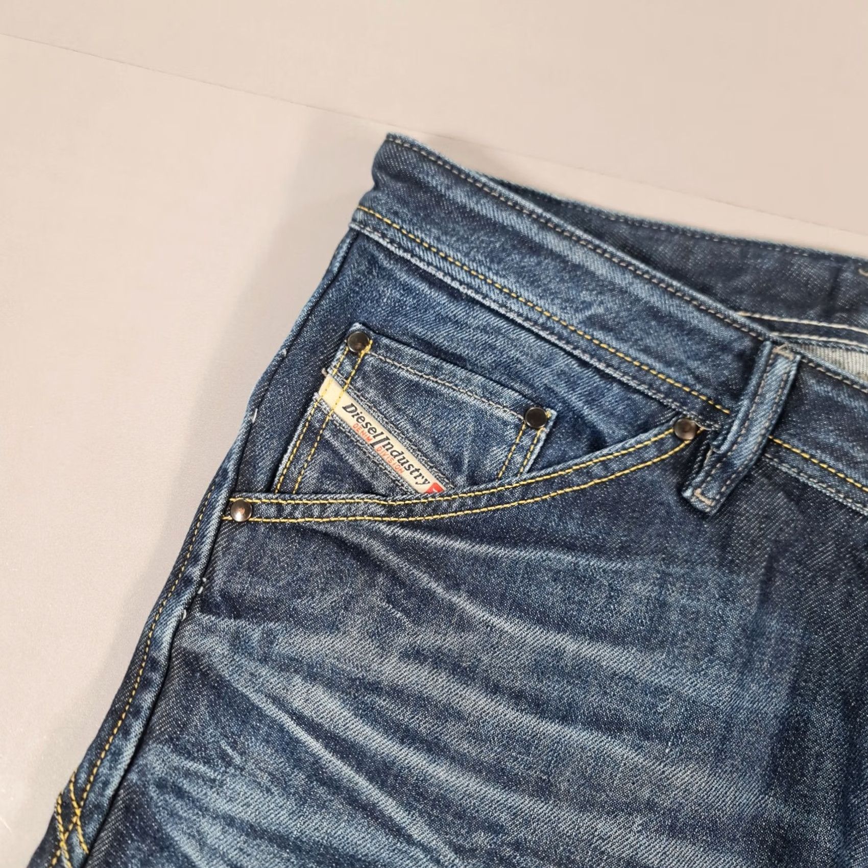 Diesel Diesel Jeans Blue W34 L32 Jodar Carrot Fit Cinch Back 0073N Mens Jeans Regular 5-Pocket Denim Cotton Slim Tapered Button Fly Vintage No Size US 34 / EU 50 - 3 Thumbnail