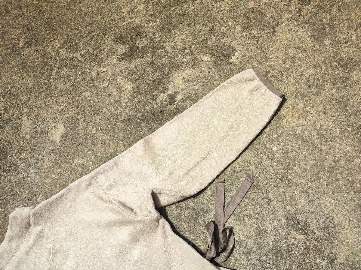 Uniqlo × White Mountaineering UNIQLO x White Mountaineering Fleece Pullover – Beige Size US M / EU 48-50 / 2 - 11 Thumbnail
