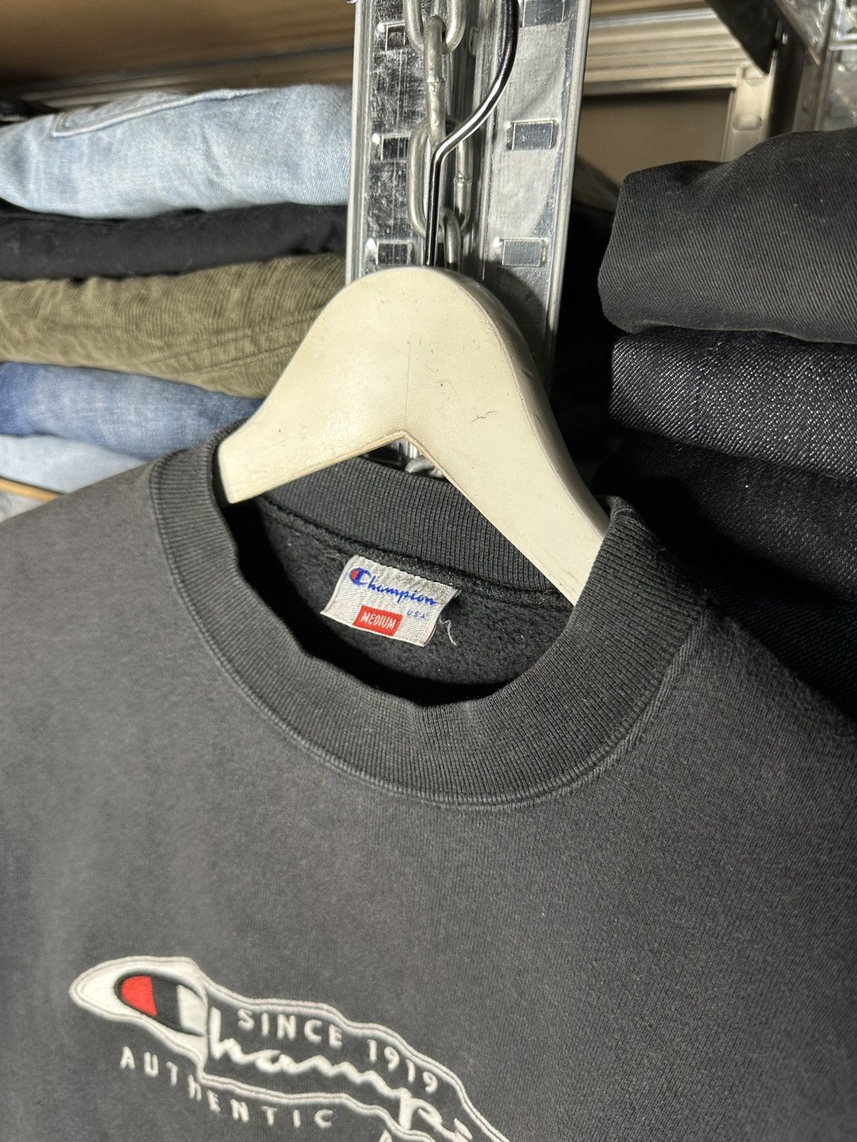 Champion Vintage Champion Crewneck Sweatshirt Big Logo Sun Faded 90s Size US M / EU 48-50 / 2 - 4 Thumbnail
