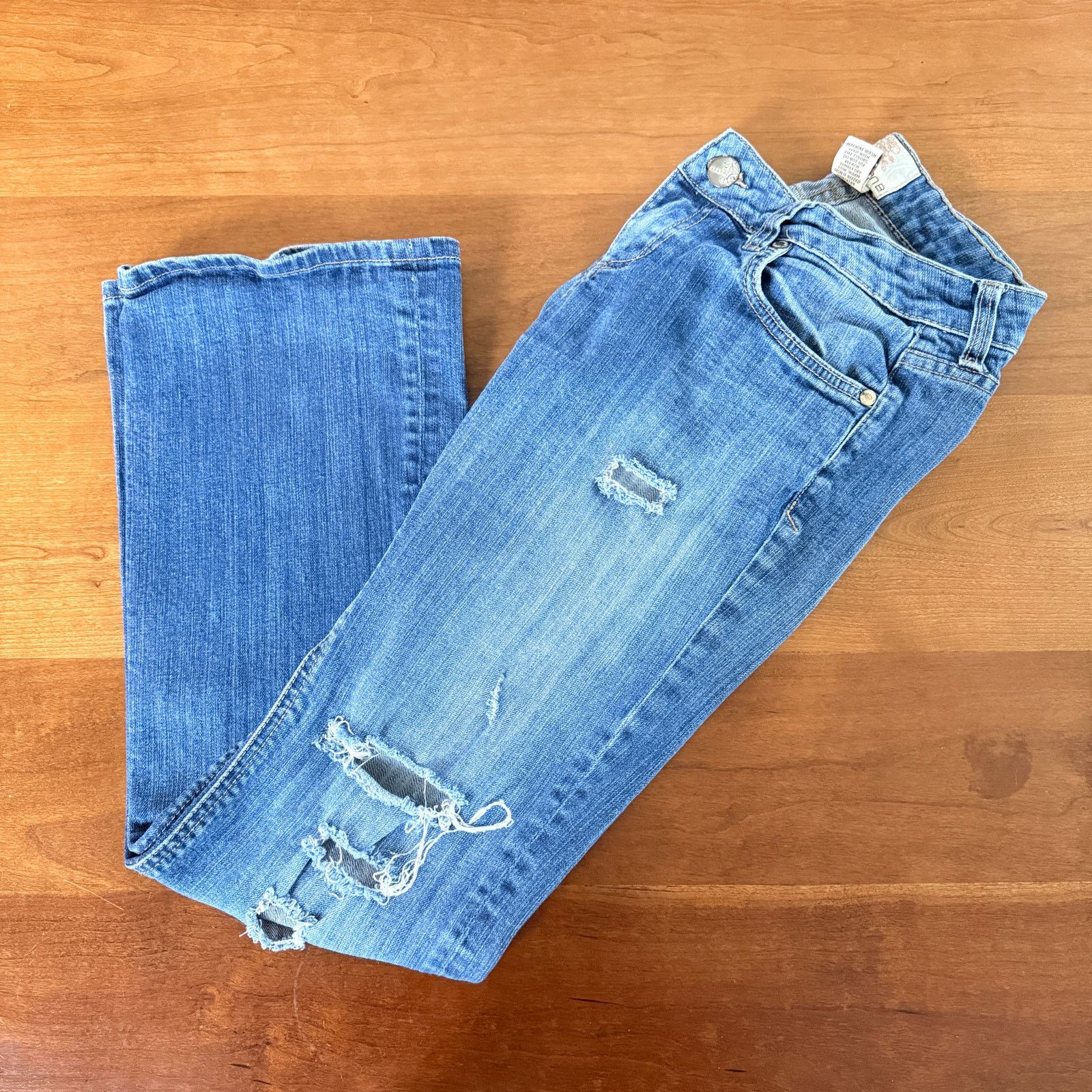 Other Arden B Distressed Low Rise Bootcut Jeans Size 8 Size 30" / US 8 / IT 44 - 1 Thumbnail