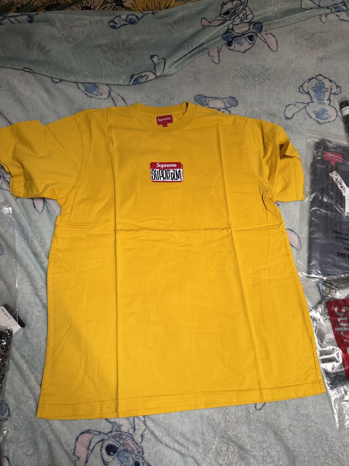 Supreme Yellow Supreme tshirt Size US L / EU 52-54 / 3 - 2 Thumbnail