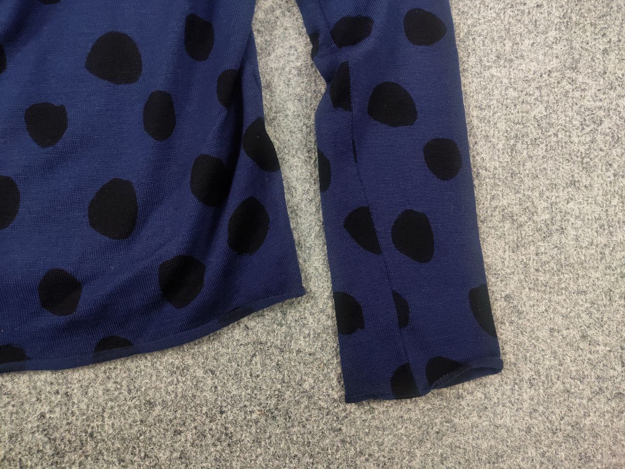 Comme des Garcons Vintage COMME des GARCONS Dot Printed Wool Knit Sweater Size US XS / EU 42 / 0 - 9 Thumbnail