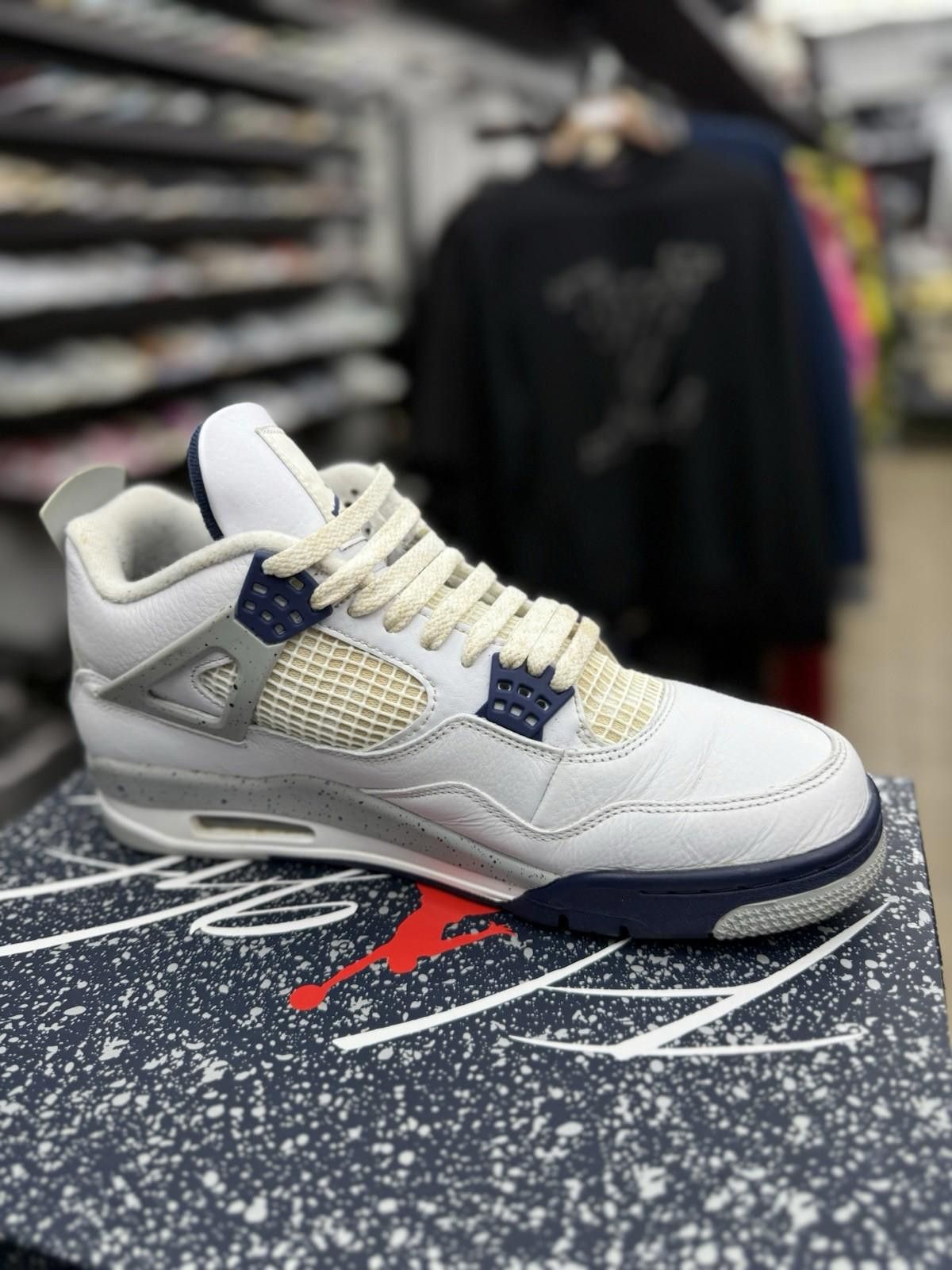 Jordan Brand Size 11 - Air Jordan 4 Retro Mid Midnight Navy White Leather Size US 11 / EU 44 - 8 Thumbnail