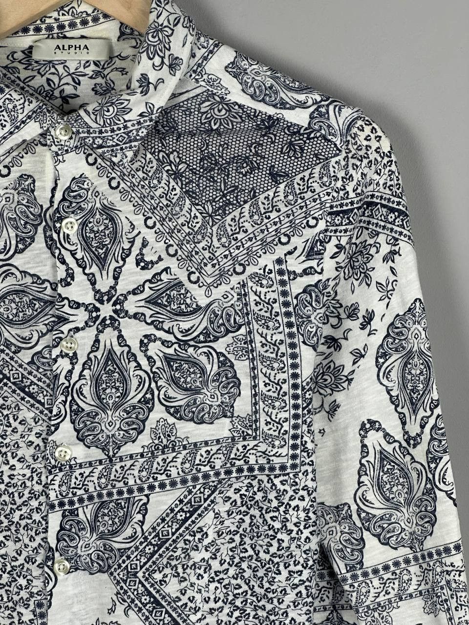 Alpha Studio Alpha Studio Luxury Printed Slim Shirt Size US S / EU 44-46 / 1 - 4 Thumbnail
